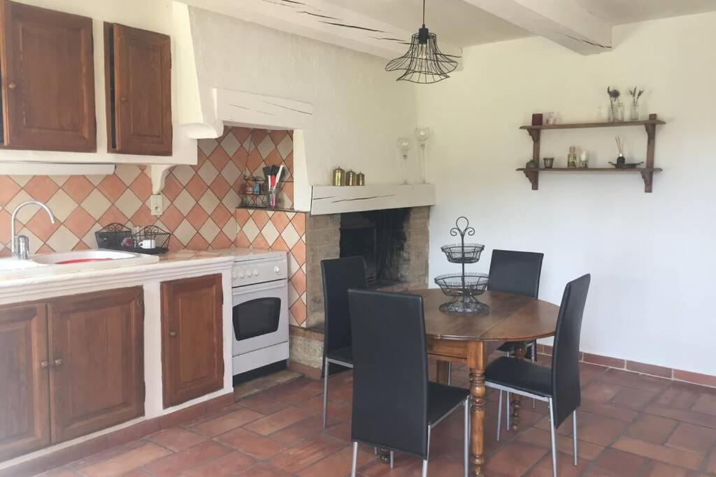 Cabanon de charme en plein coeur des vignes