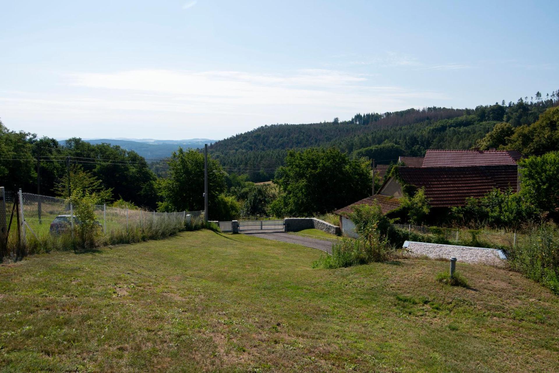 Wellness bungalov - vodní nádrž Slapy - 40km od Prahy