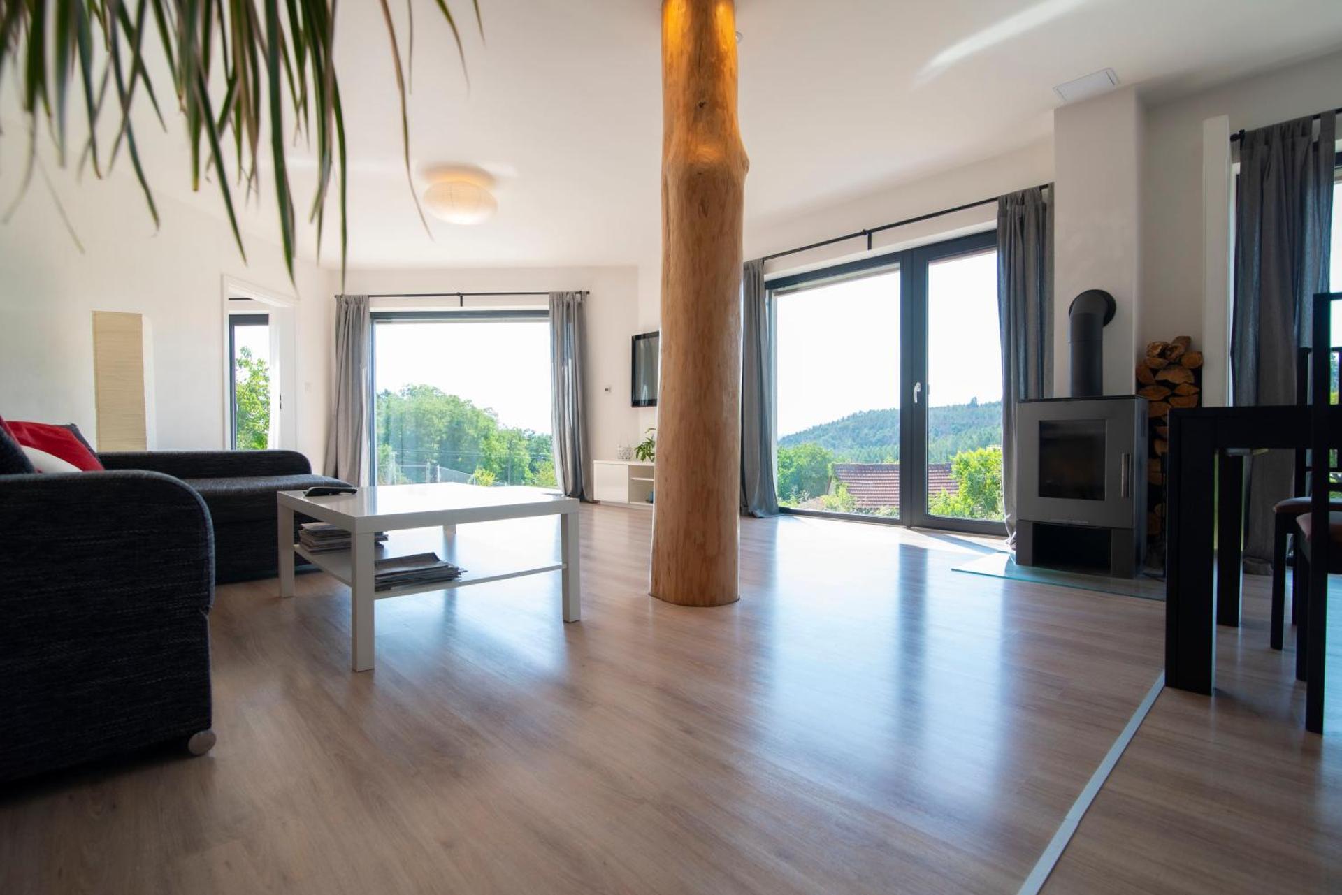 Wellness bungalov - vodní nádrž Slapy - 40km od Prahy