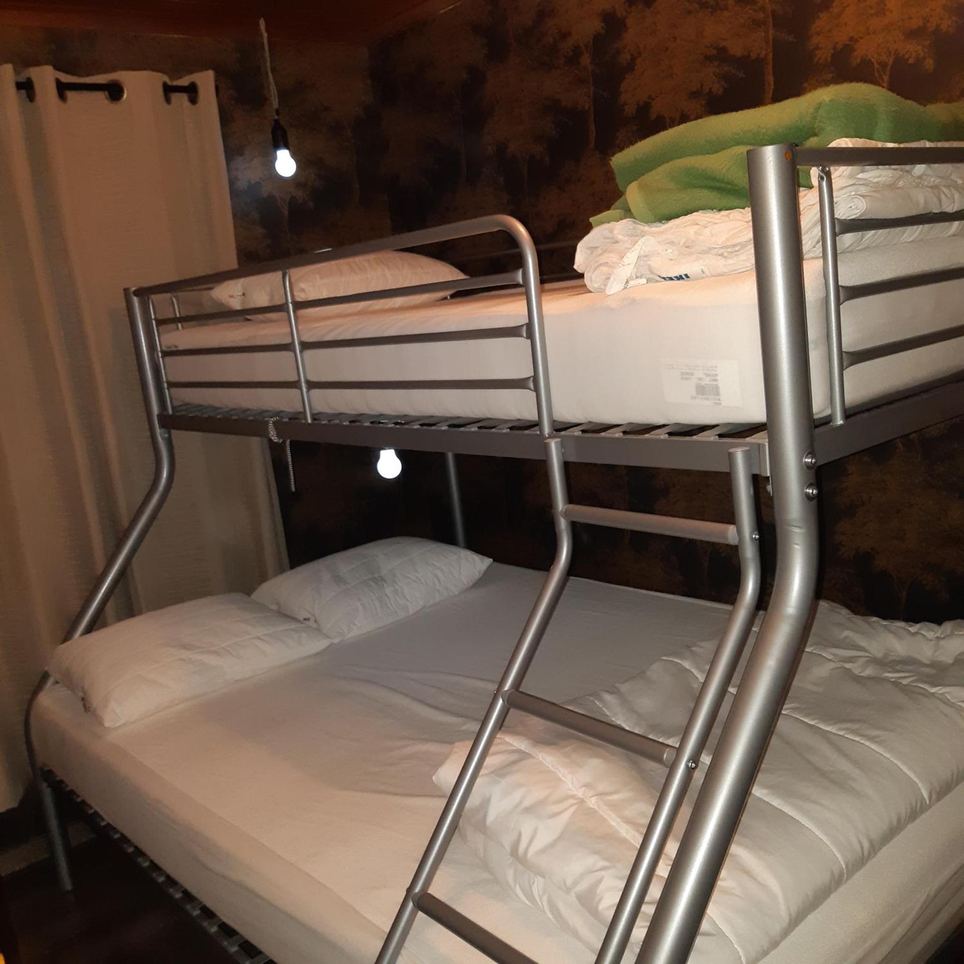 bunk bed