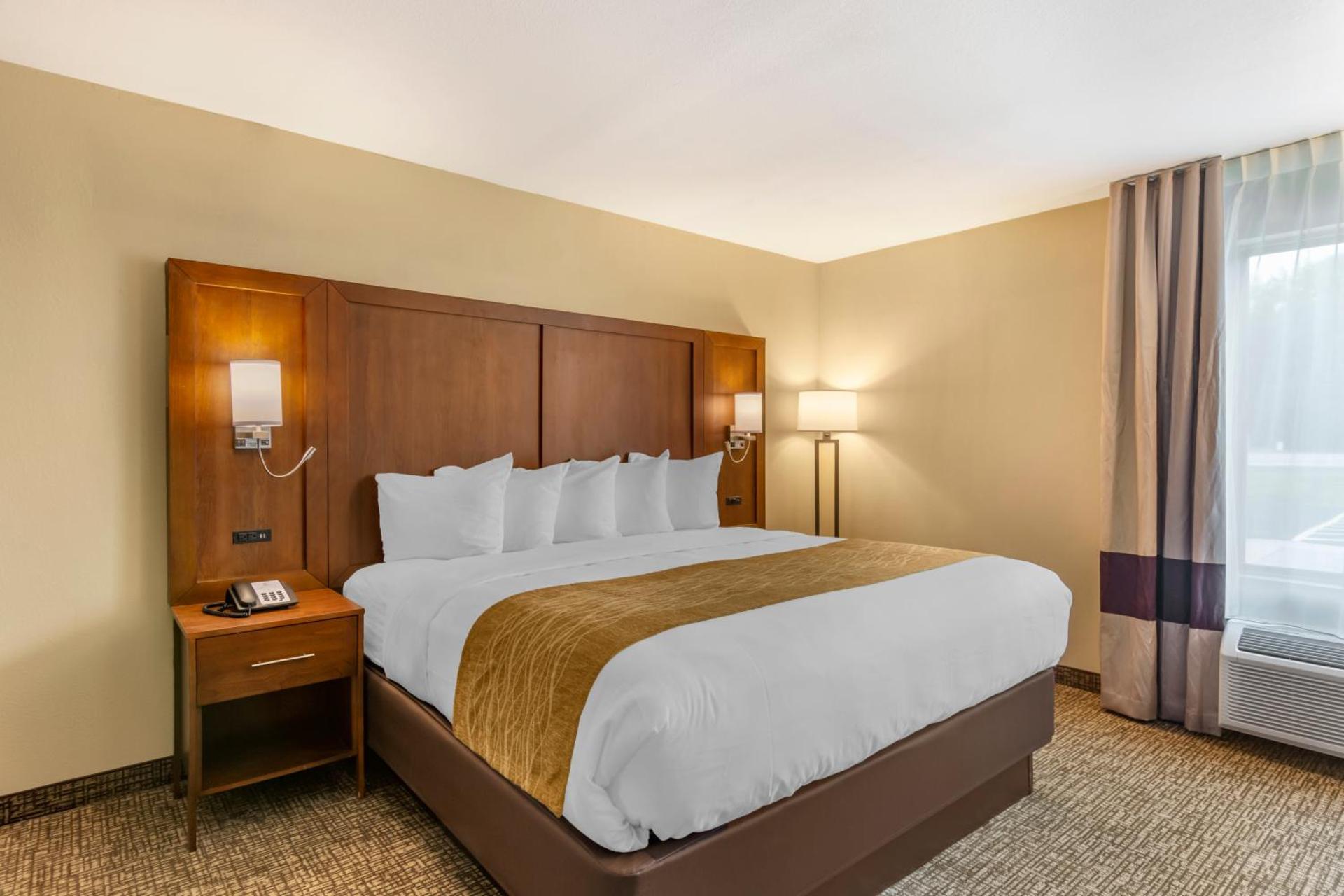 King Room - Non-Smoking