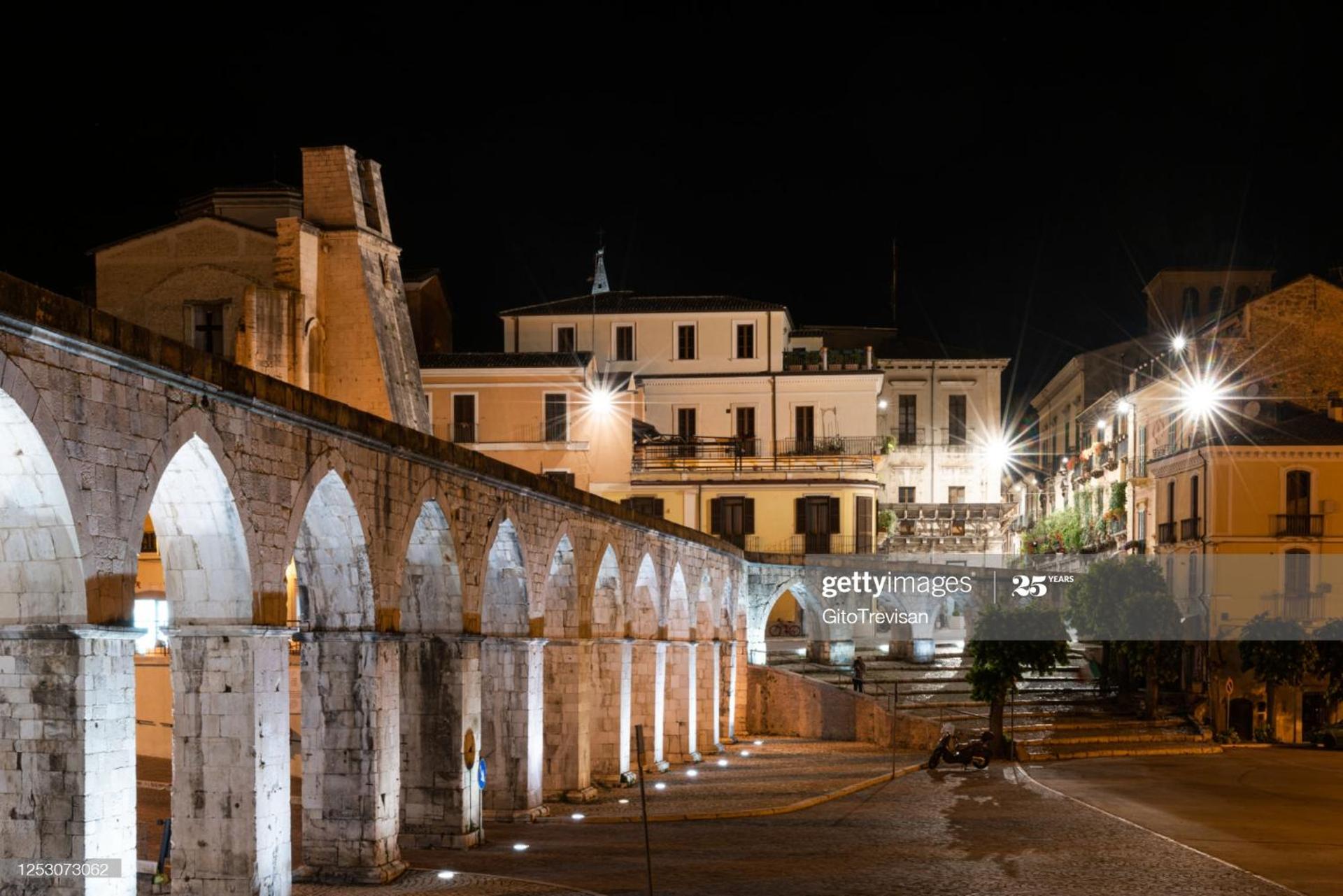 Dietro Piazza Maggiore
