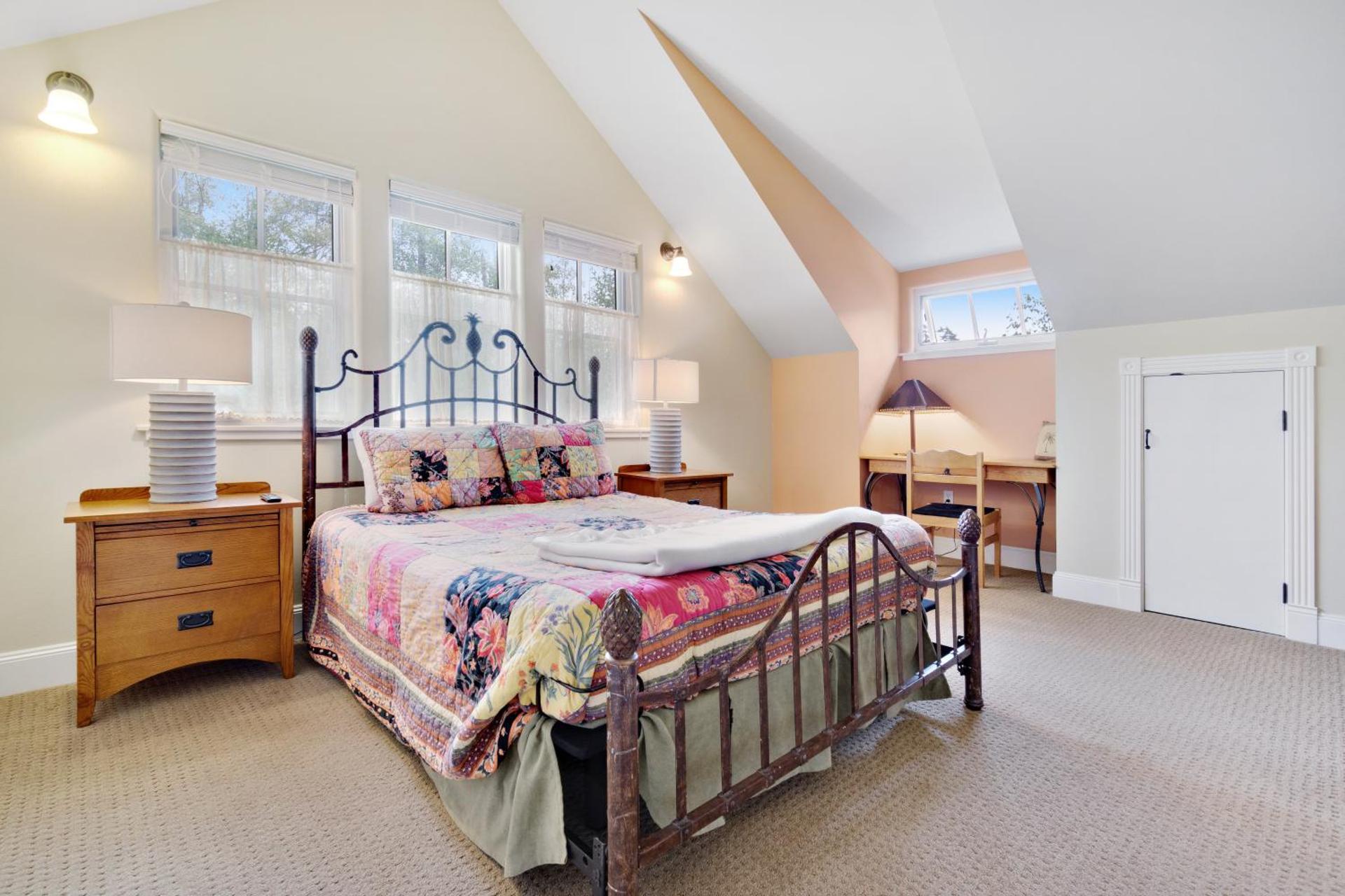 3 Bed 3 Bath Vacation home in Eastsound