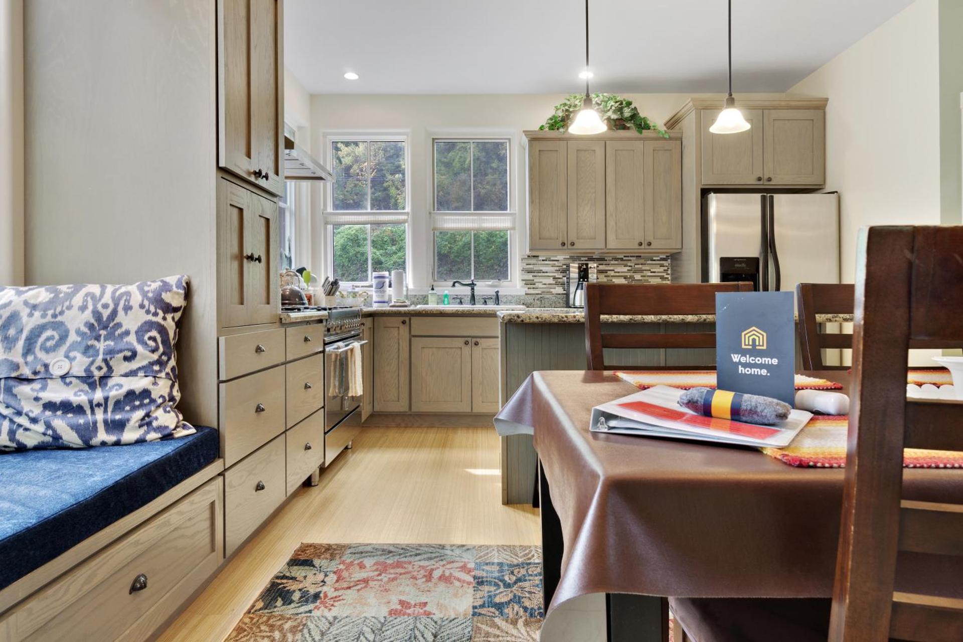 3 Bed 3 Bath Vacation home in Eastsound