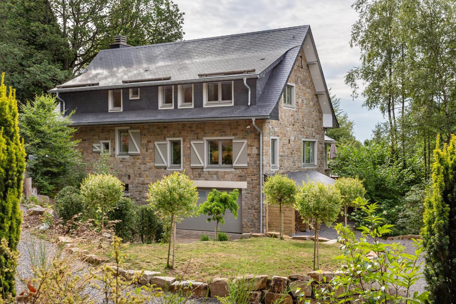 La Villa des Sources à 500 mètres du circuit