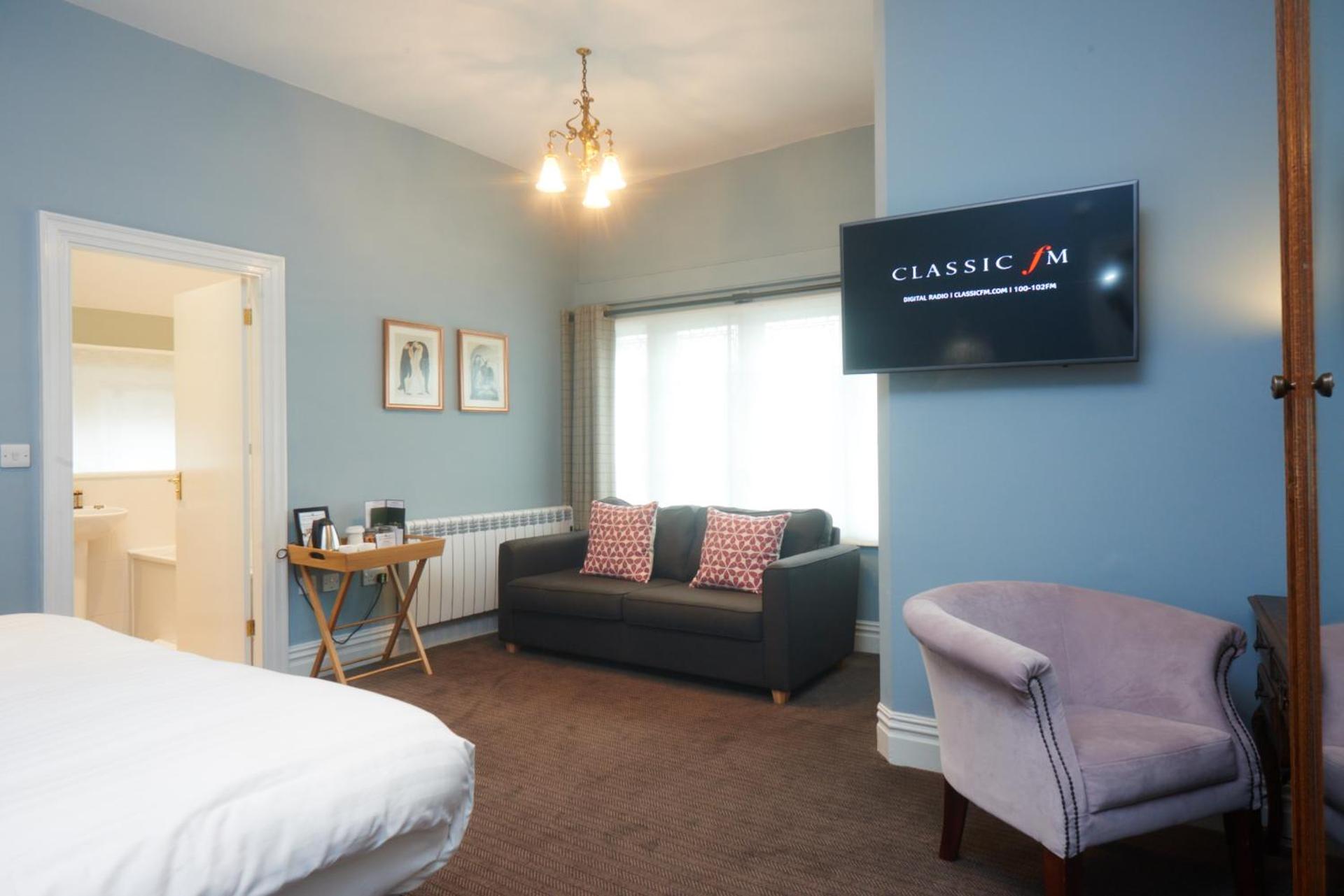 Photo of the whole room