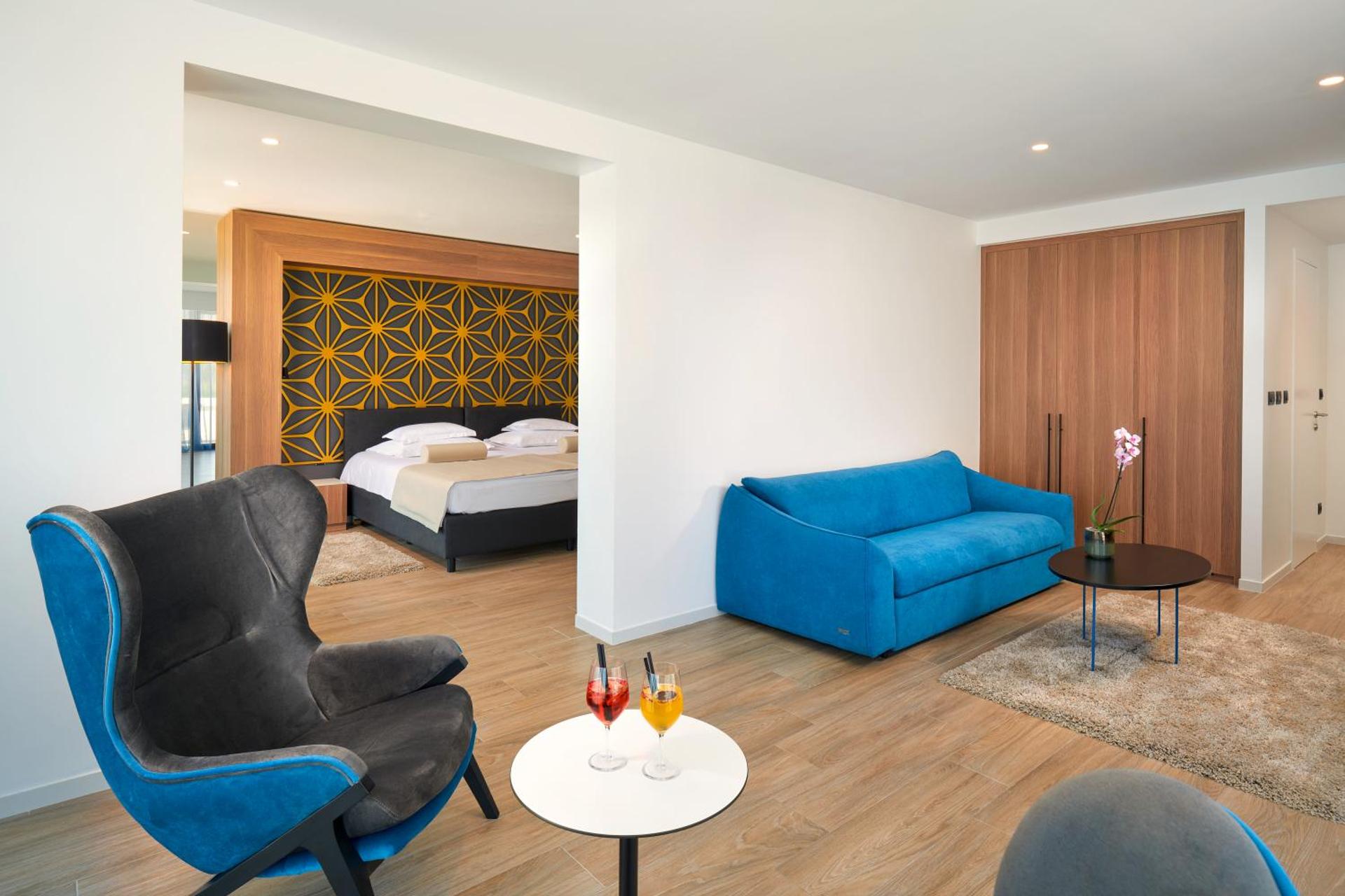 Photo of the whole room