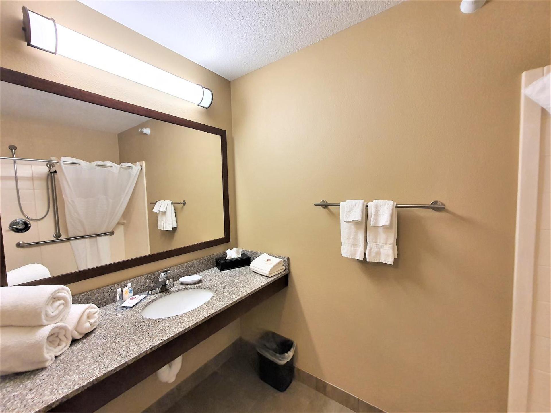 AmeriVu Inn and Suites - Chisago City