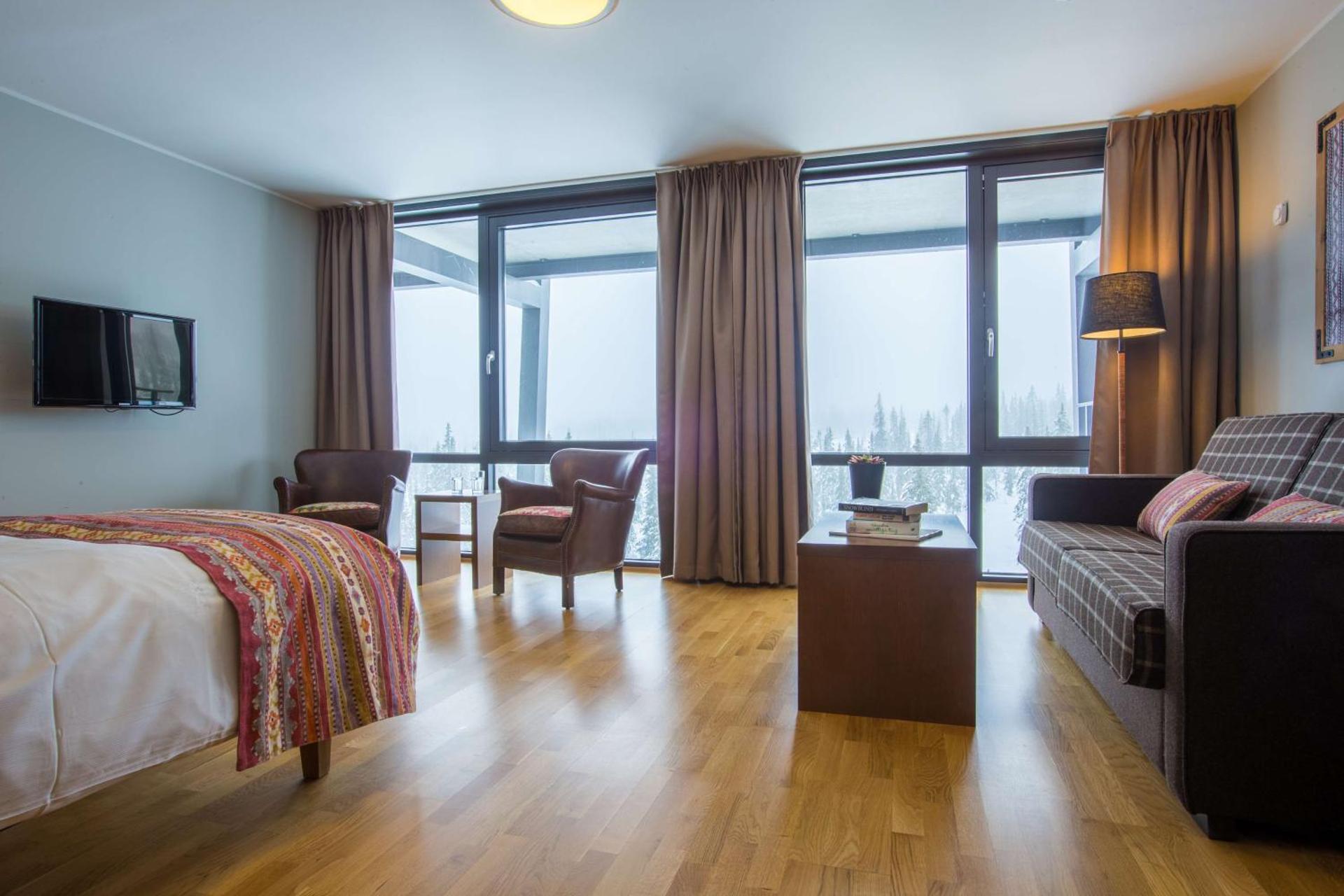 Photo of the whole room