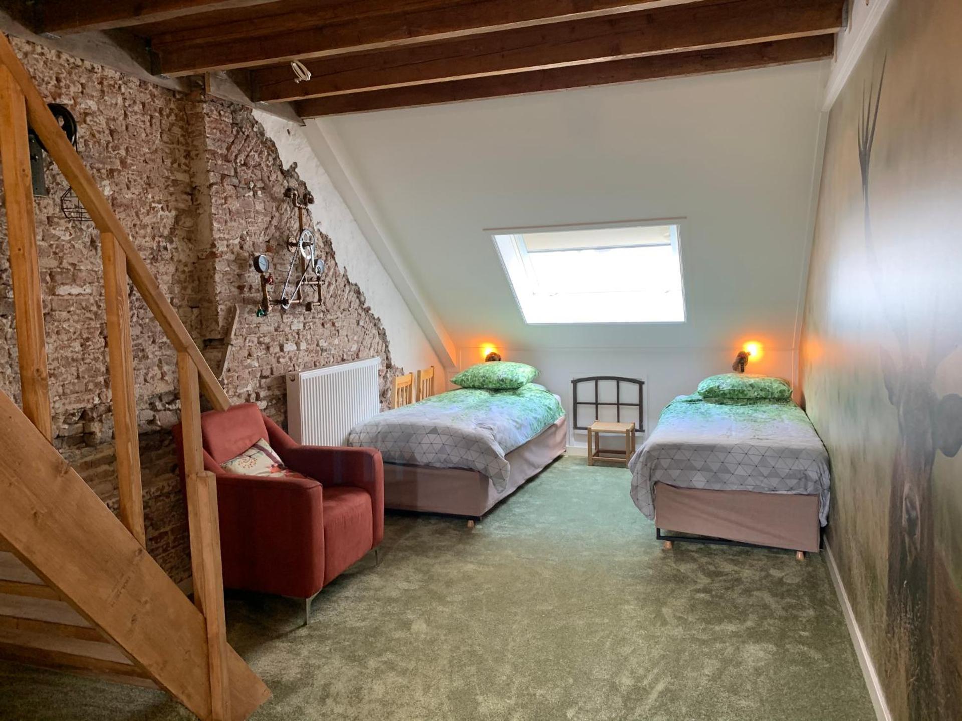 Logement Meijnerswijk, Free Parking, Electric Parking, Kitchen,Living room, Free Coffee machine Geen jongeren onder 25 jr