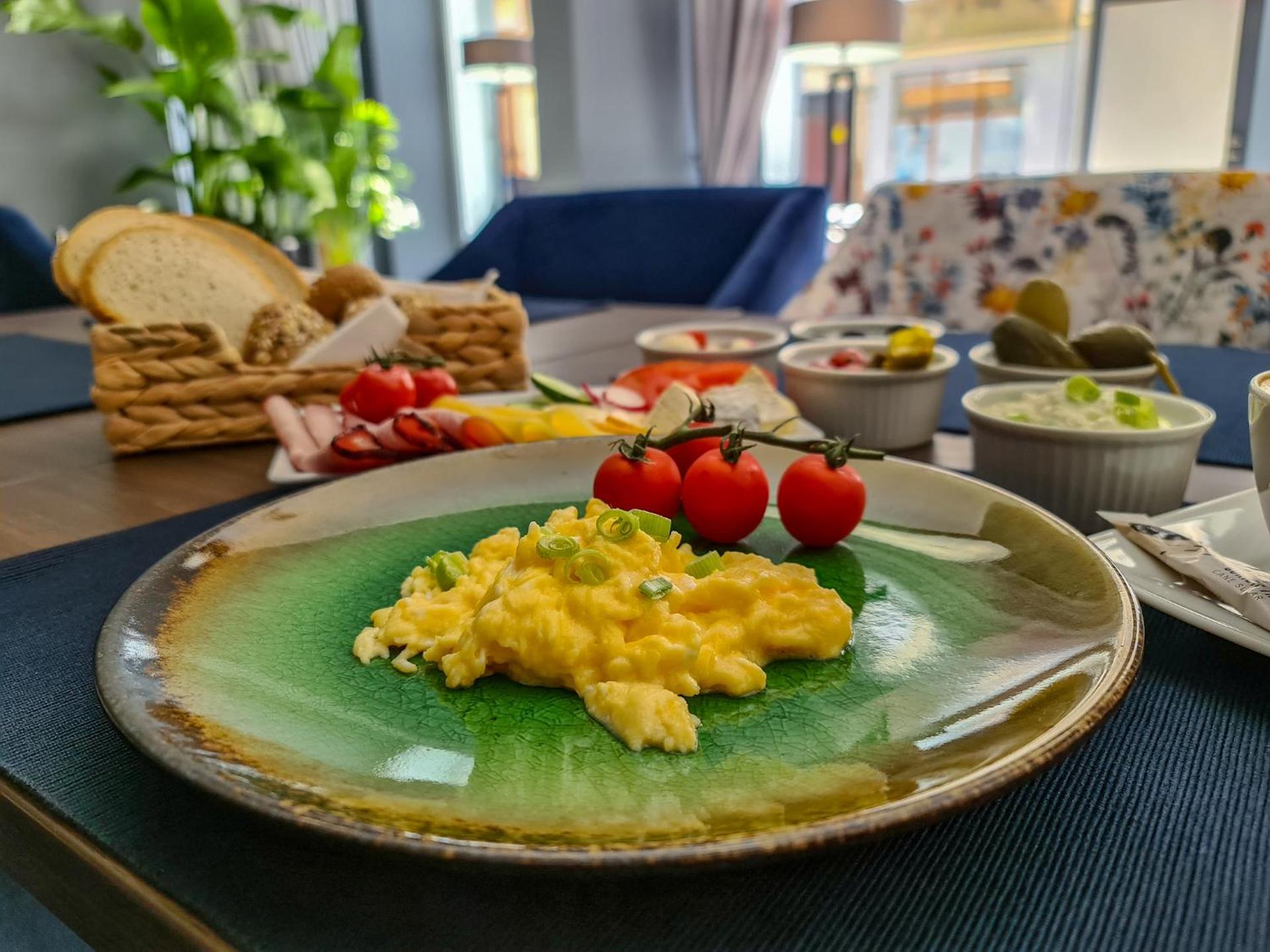 Continental breakfast