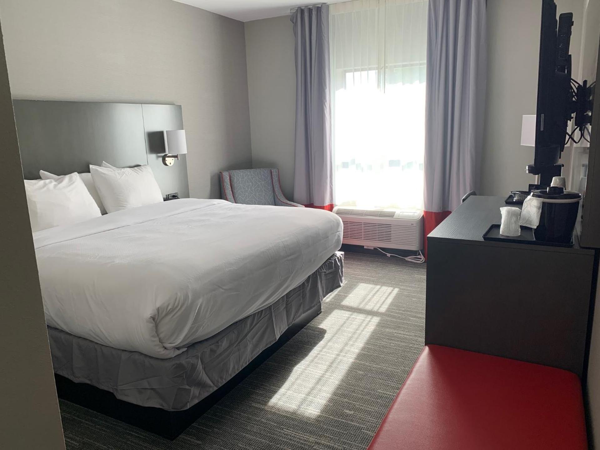 King Room - Accessible/Non-Smoking