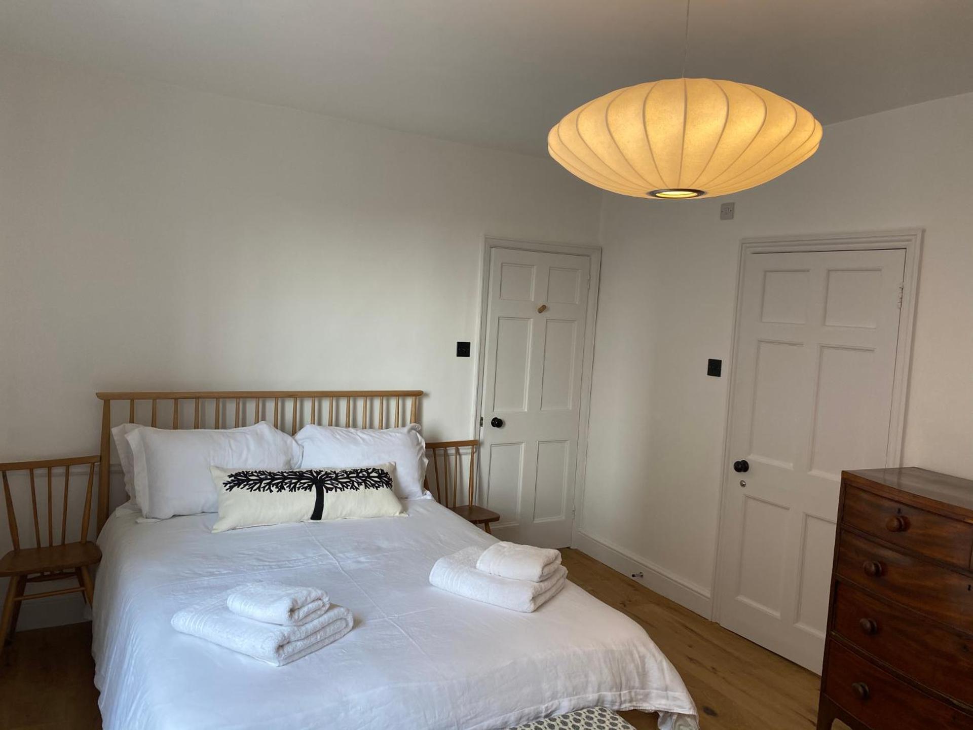 Stunning Georgian Flat in The Heart of Midhurst Old Town