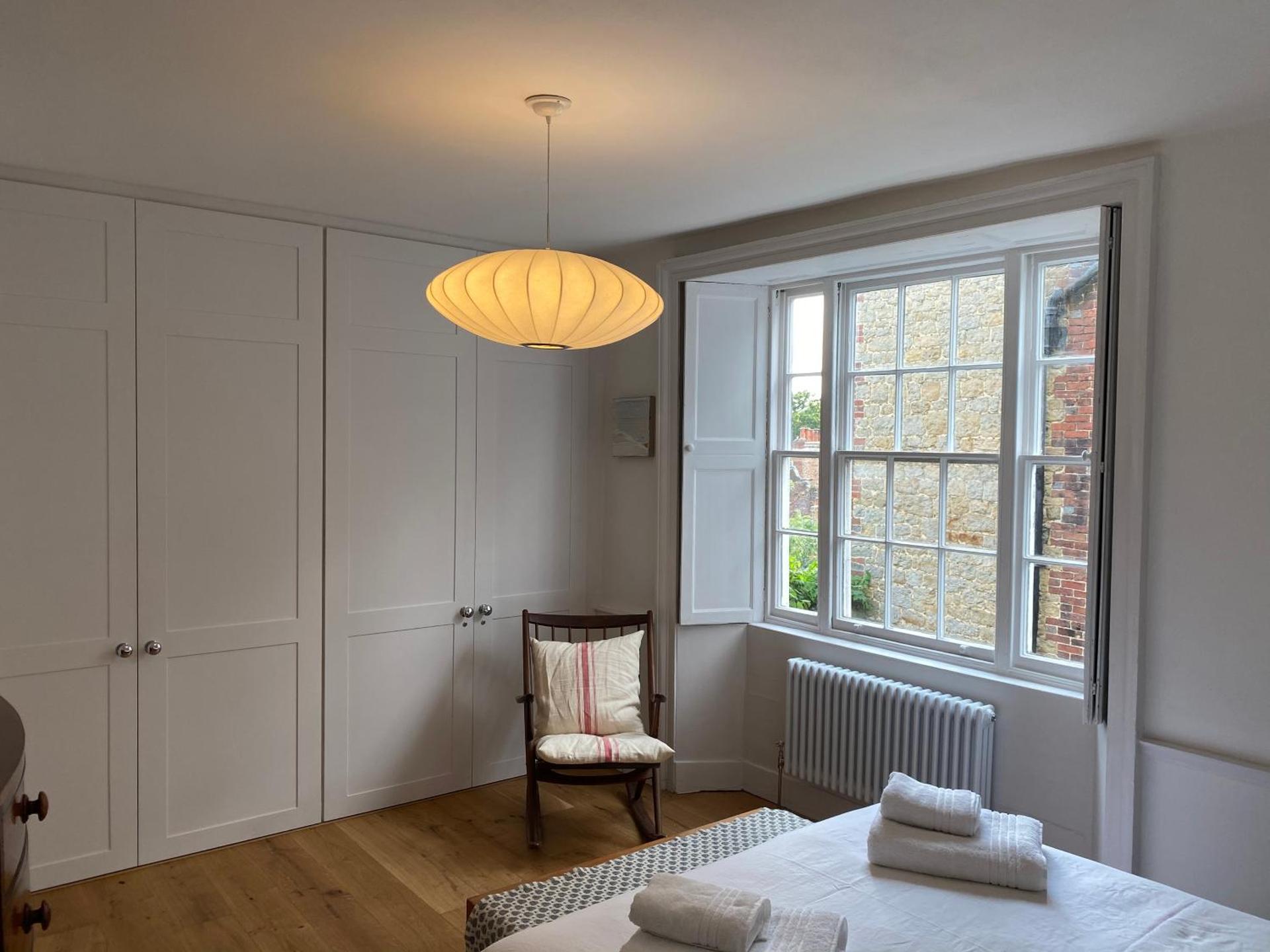 Stunning Georgian Flat in The Heart of Midhurst Old Town