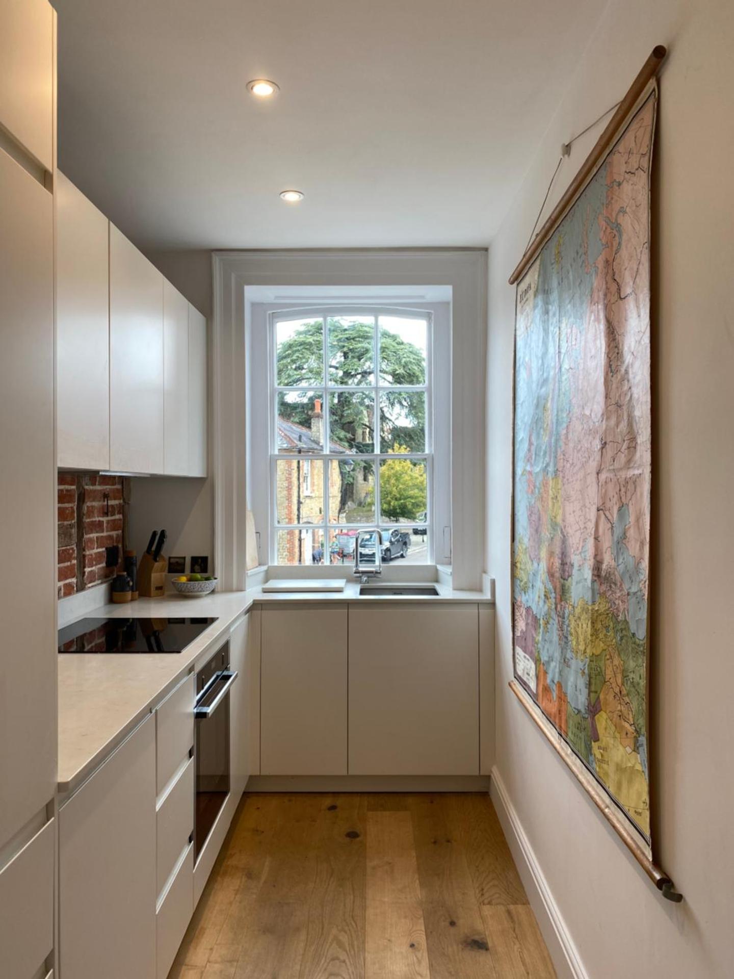 Stunning Georgian Flat in The Heart of Midhurst Old Town