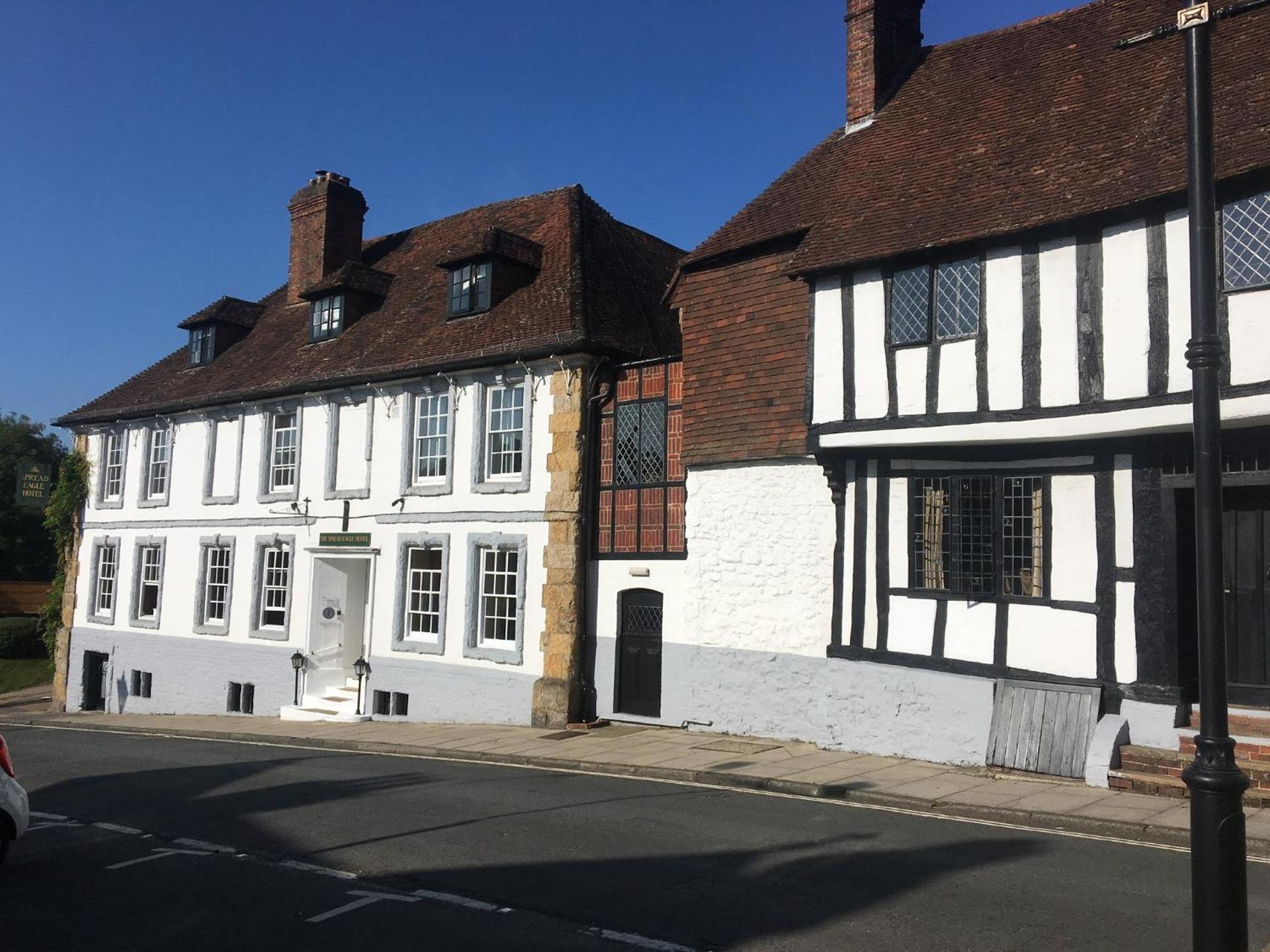 Stunning Georgian Flat in The Heart of Midhurst Old Town