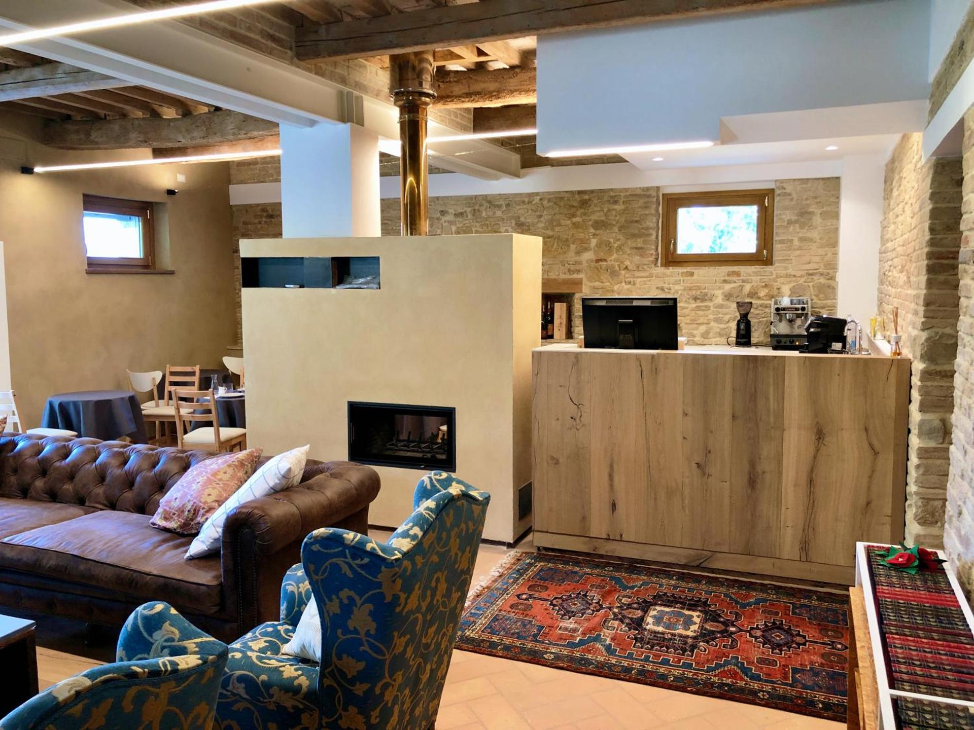 Communal lounge/ TV room