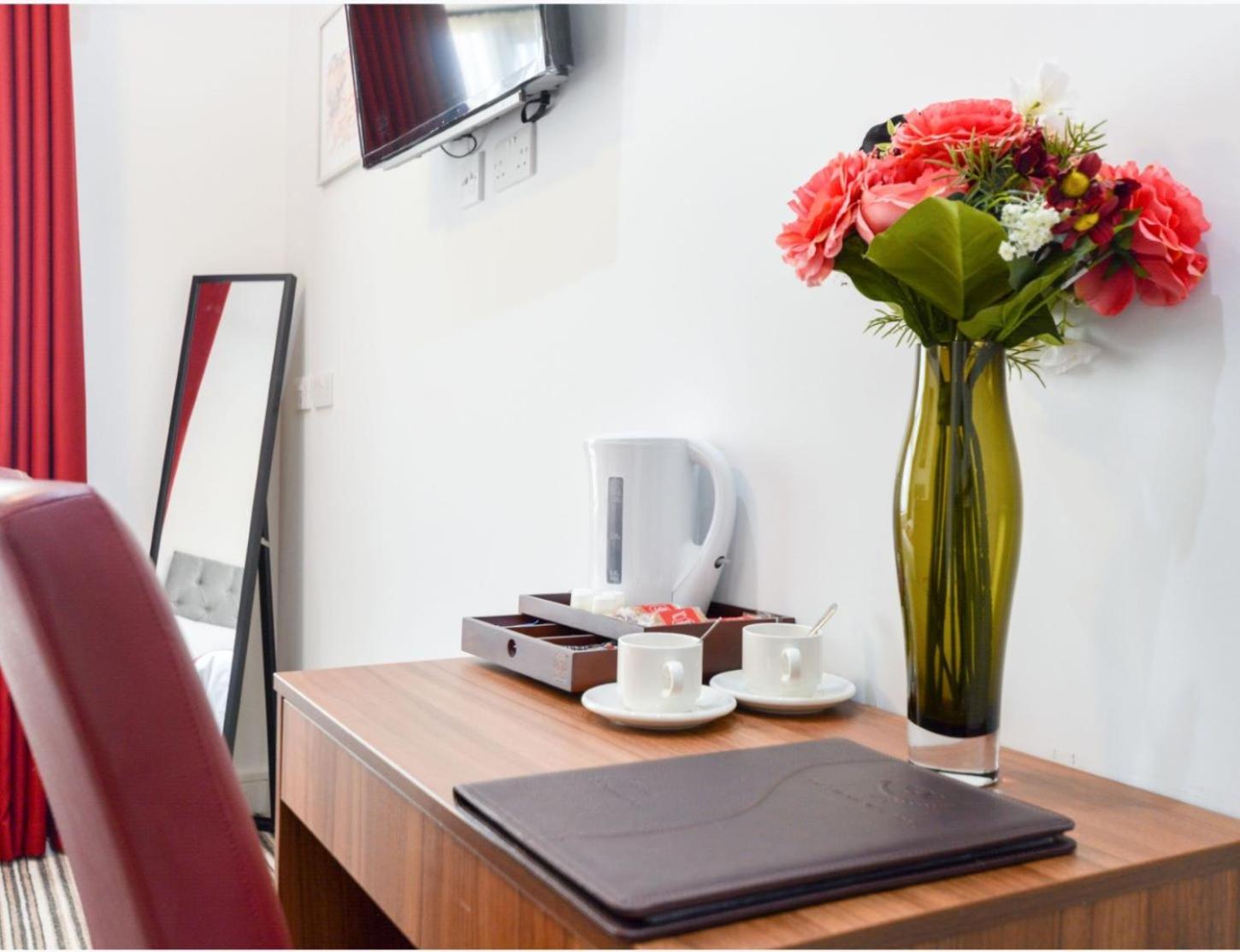 Coffee/tea facilities