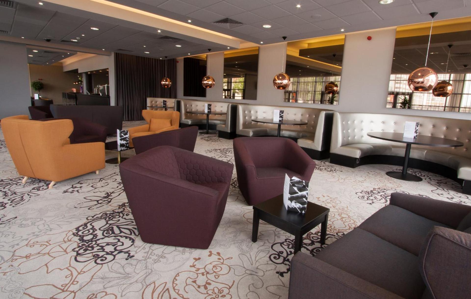 Lounge or bar