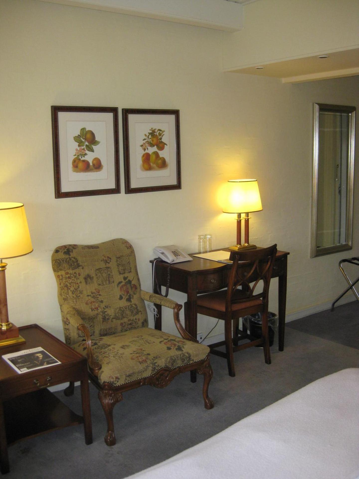 Photo of the whole room