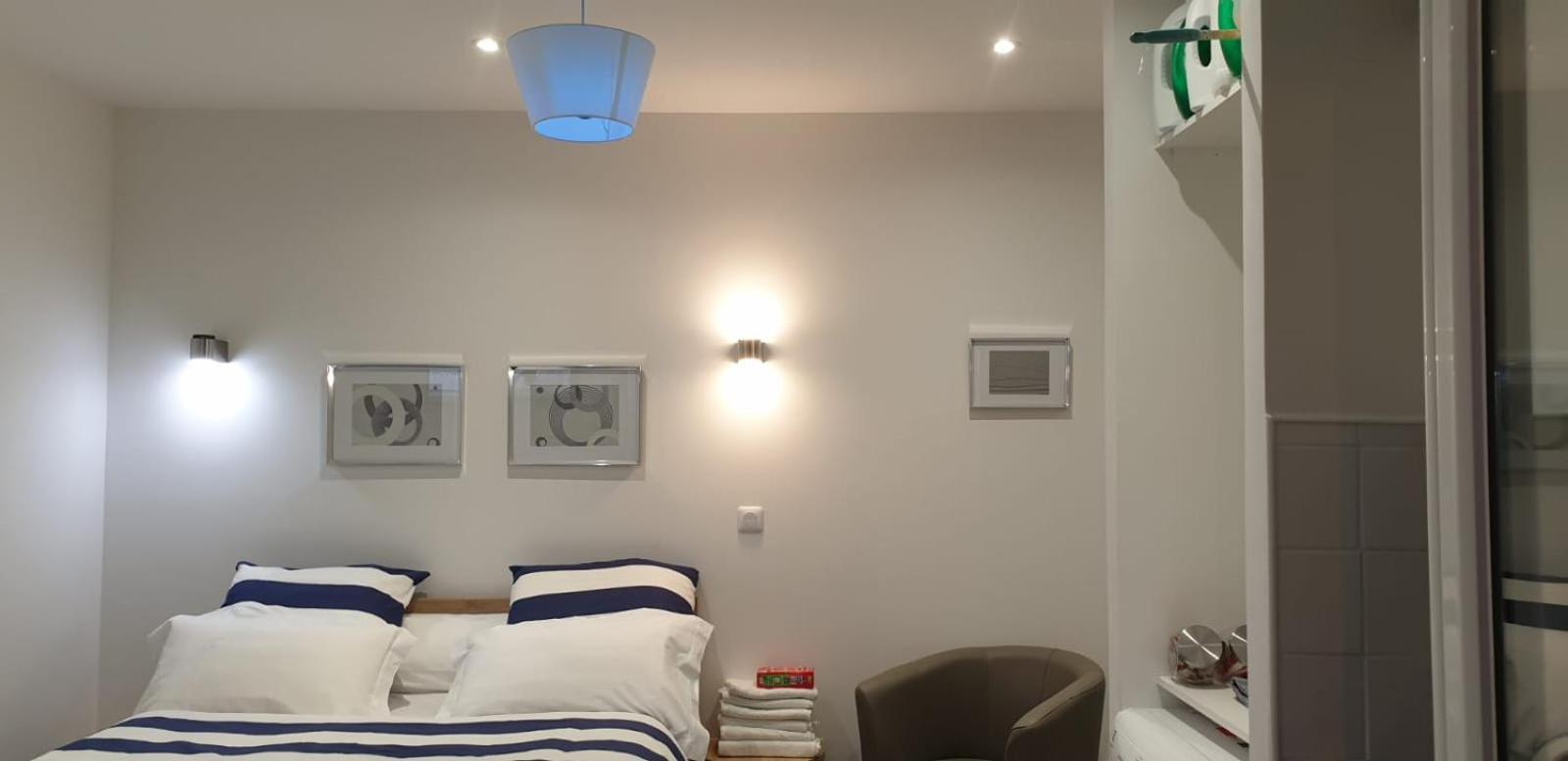 Dominicaine Sud, Studio meublé