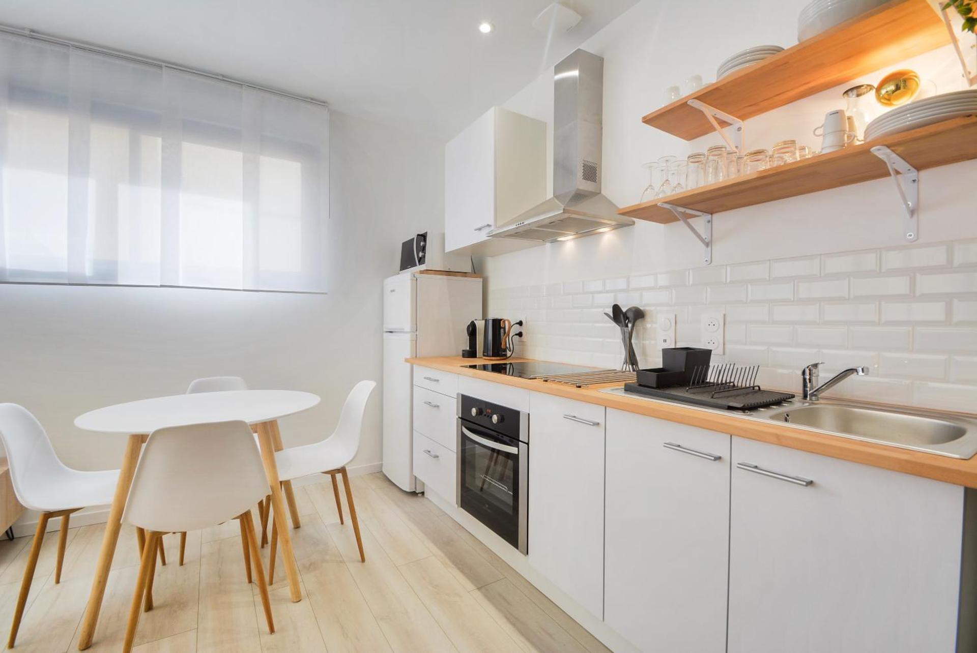 Kitchen or kitchenette