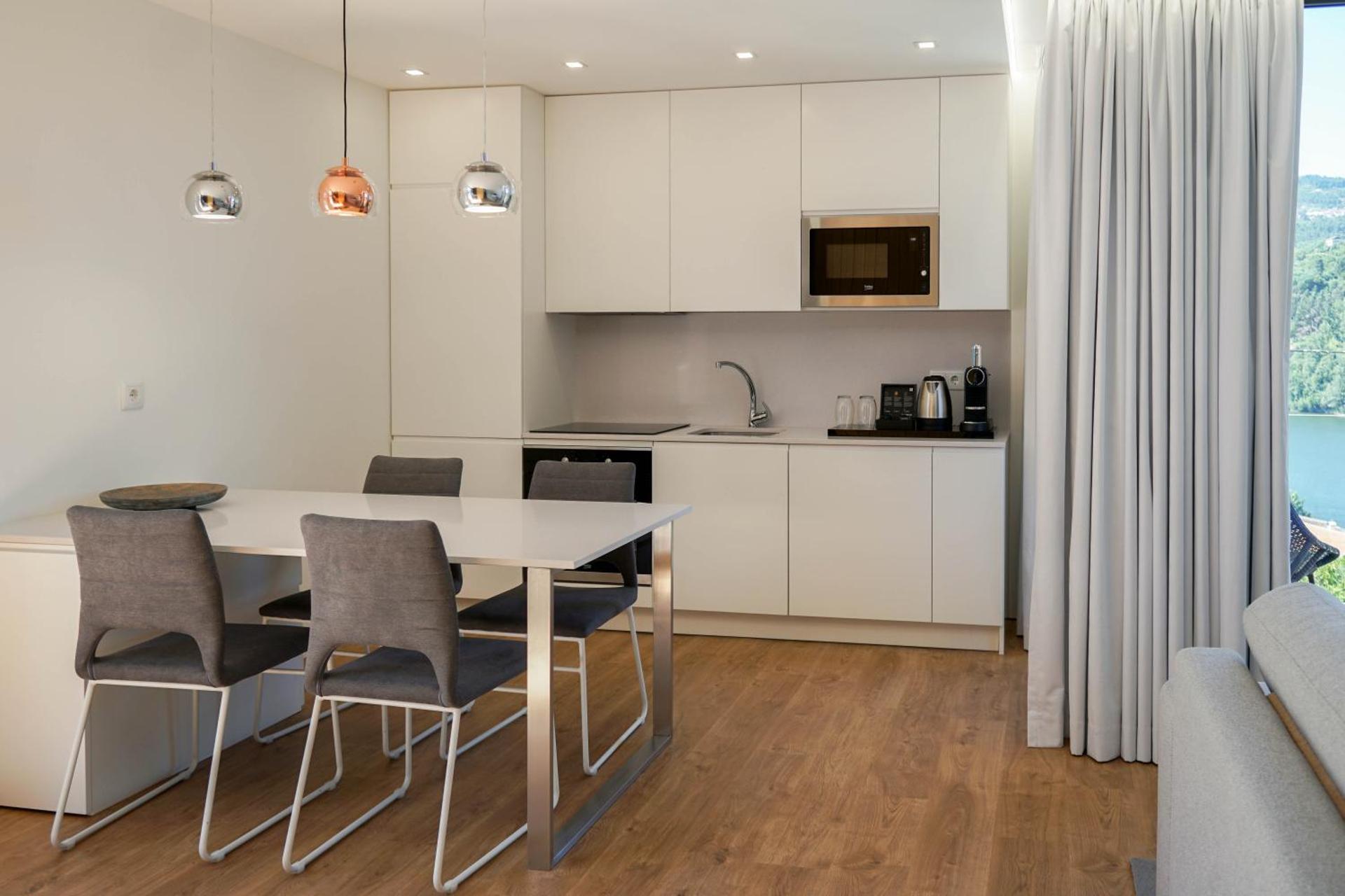 Portovella Lodges & Bungalows