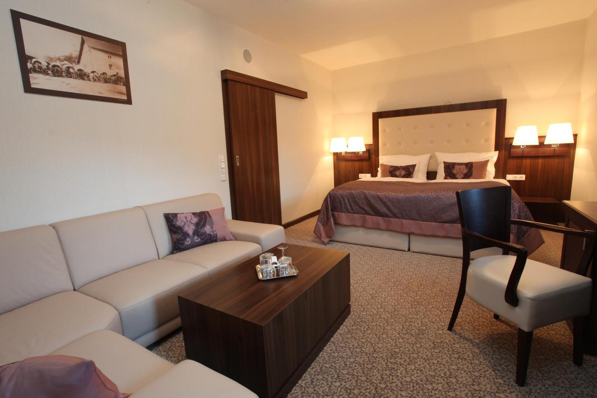 Photo of the whole room