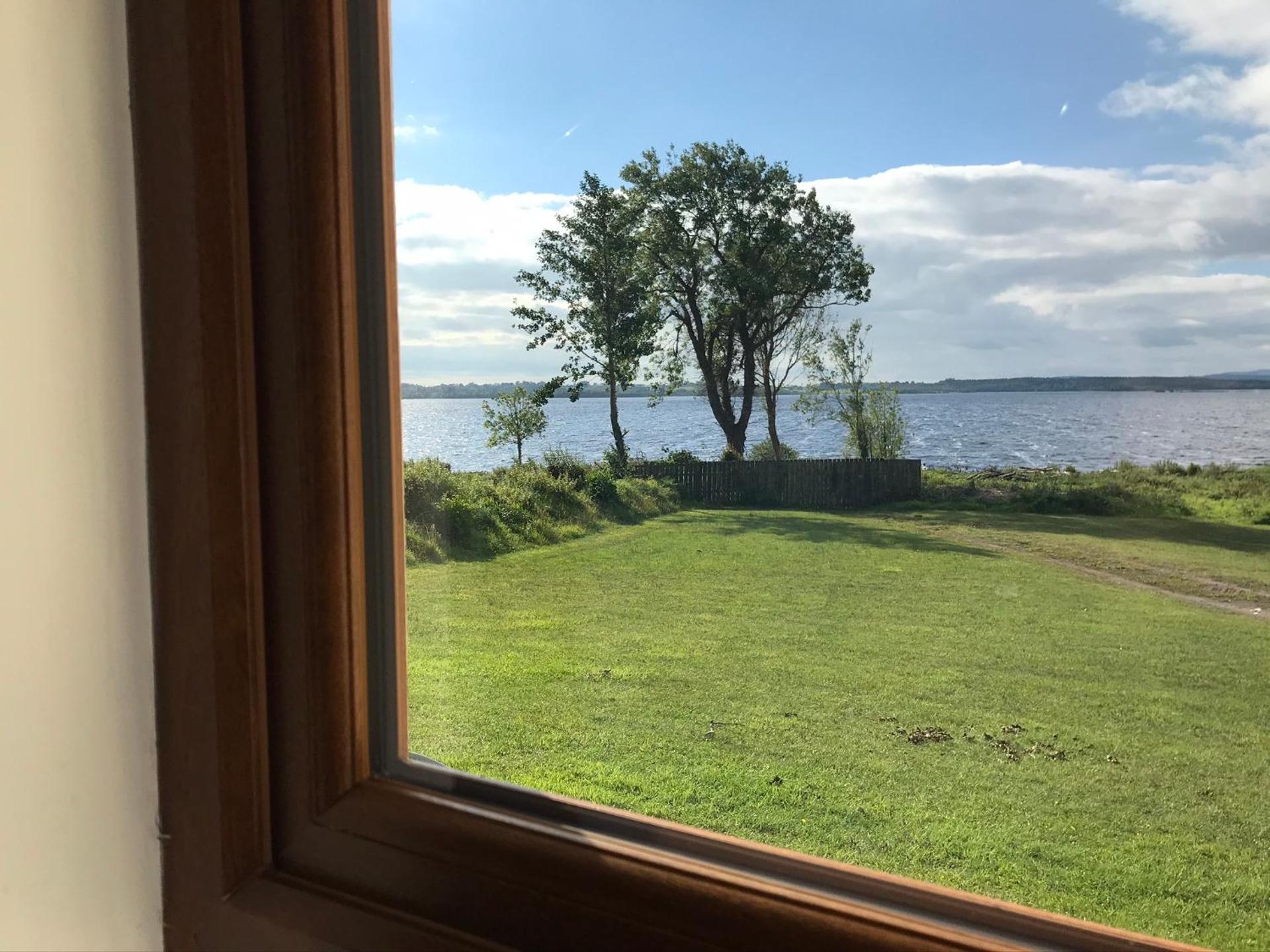 Kesh Lakeside Cottage