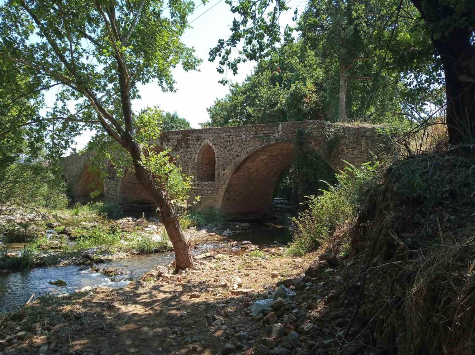 ΕΥμορφο σαν παραμύθι ΑΜΥΓΔΑΛΙΑ
