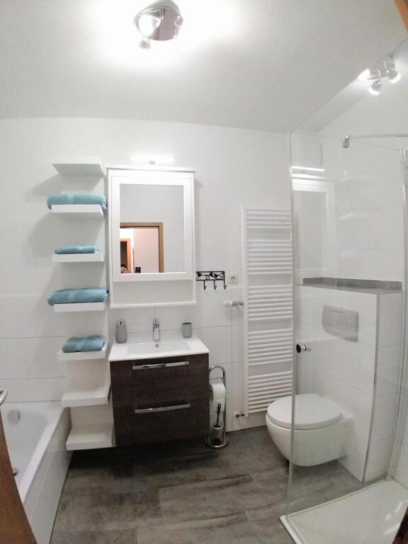 EXKLUSIVE Ferienwohnung mit Terasse und Garten in Einbeck, Zentrum! NEU!!