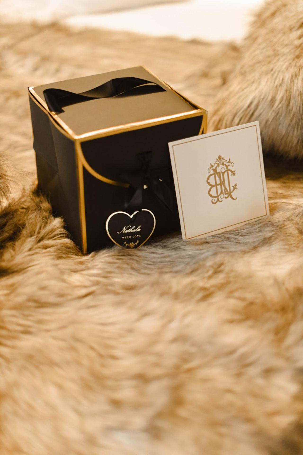 Logo/Certificate/Sign