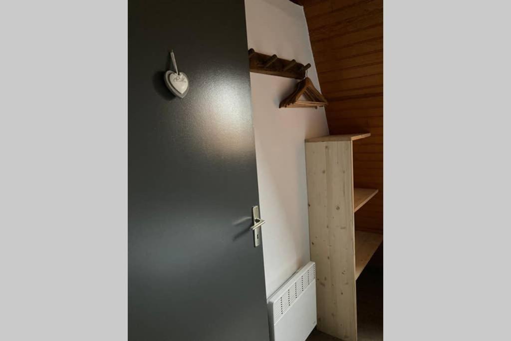 Chalet cosy rénové avec vue sur le lac