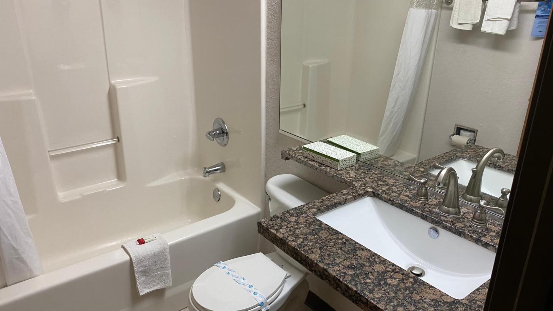 Microtel Inn & Suites by Wyndham Ardmore