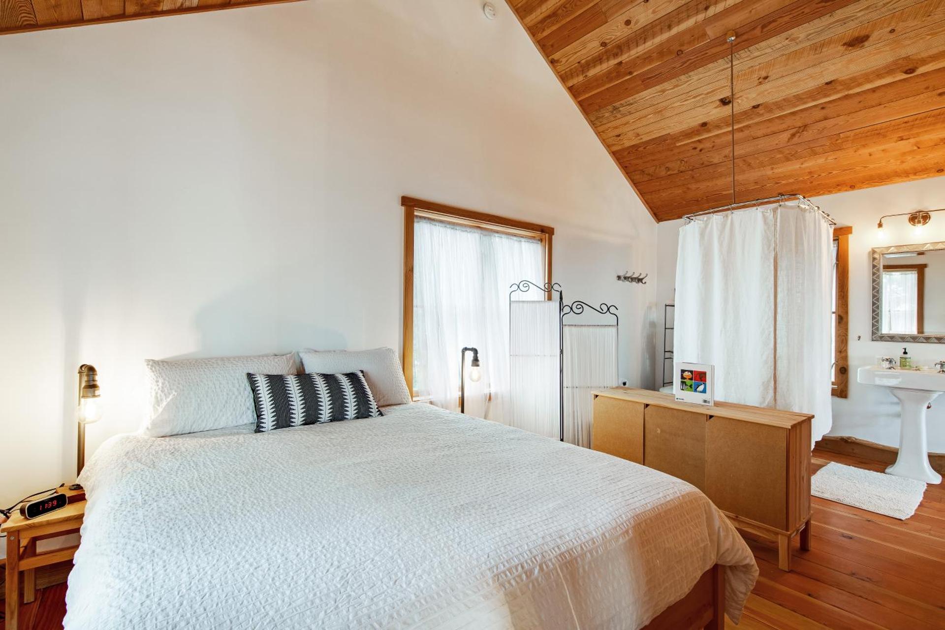 Little Refuge in town