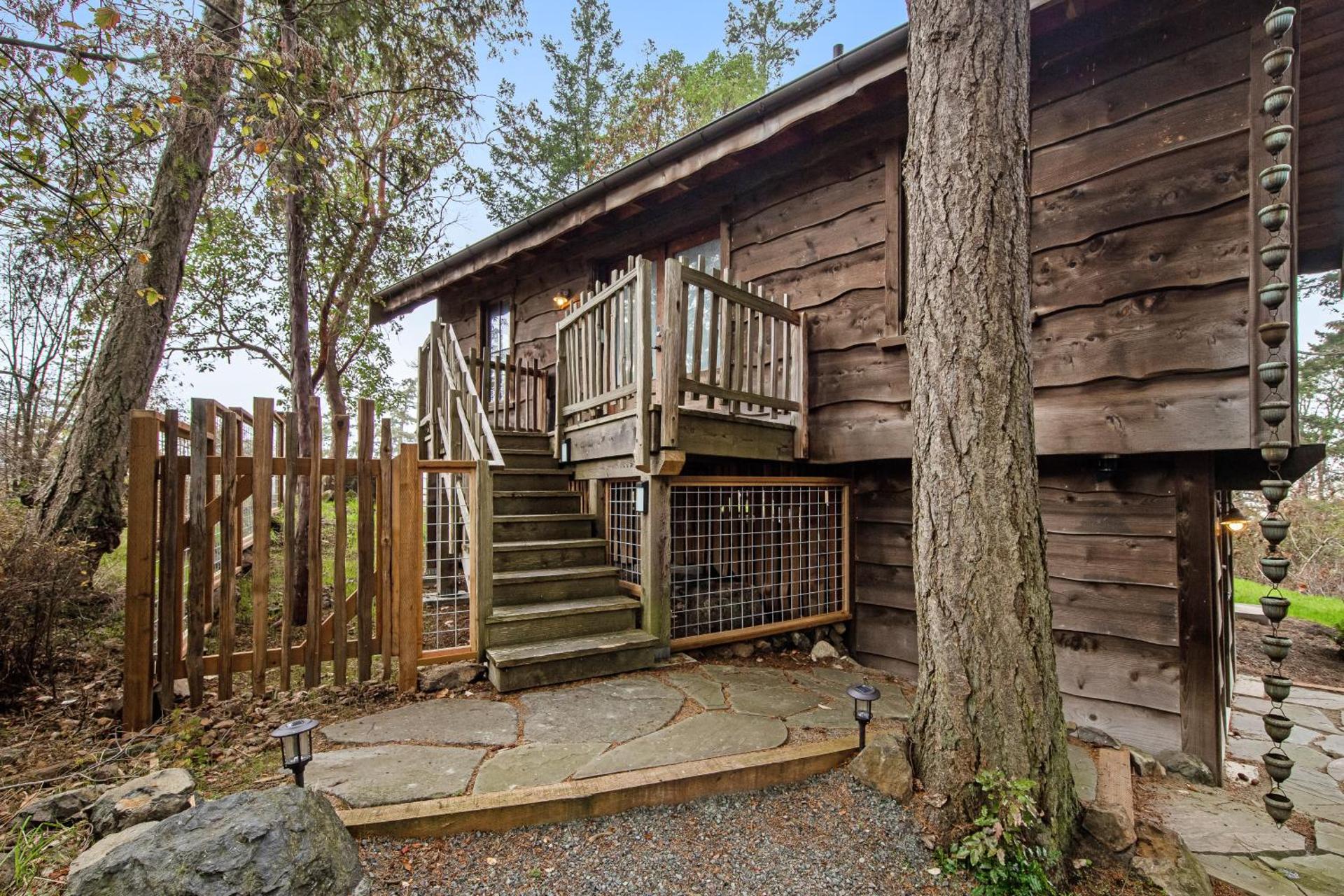 Little Refuge in town