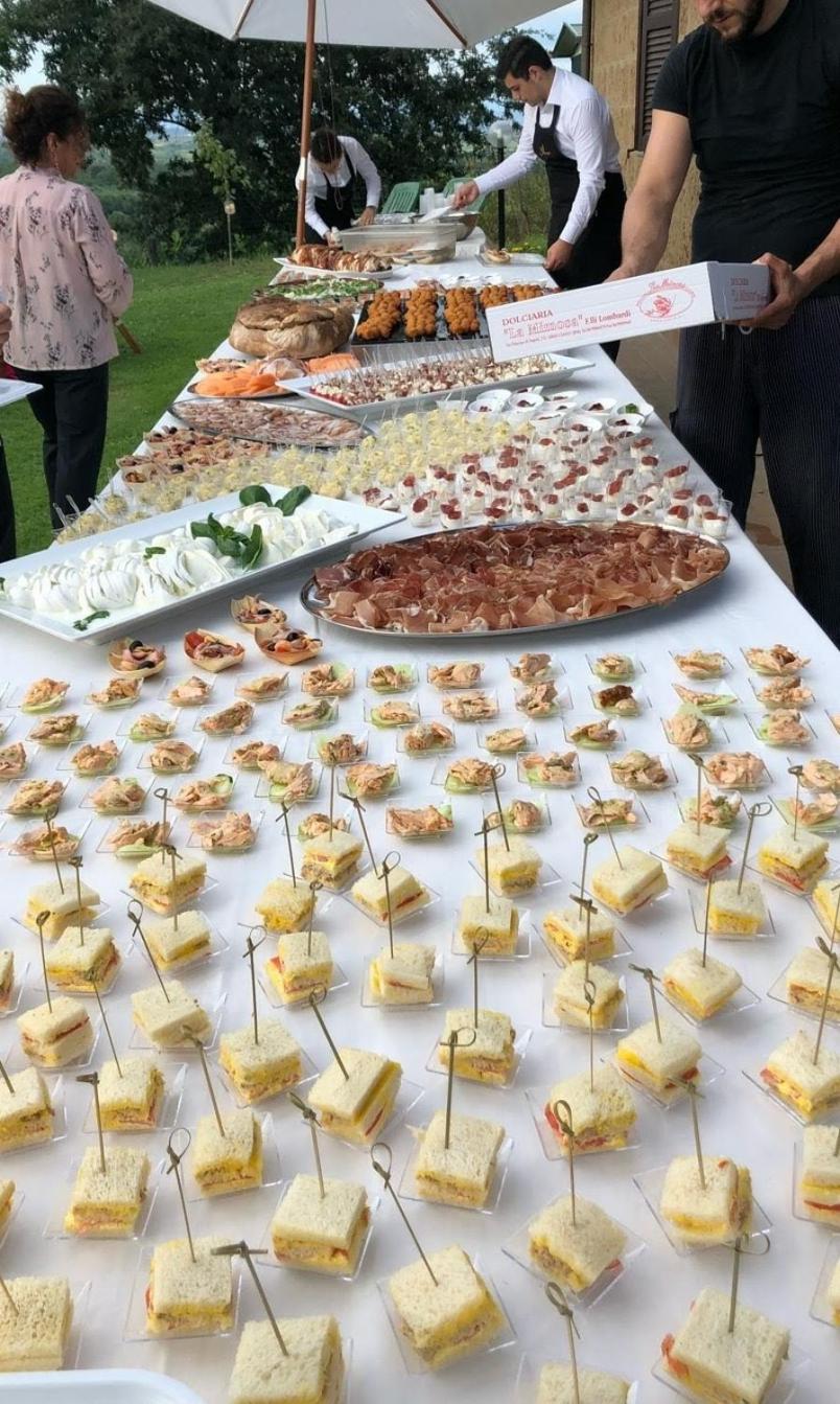 villa di charme con piscina e jacuzzi tra Roma e Viterbo