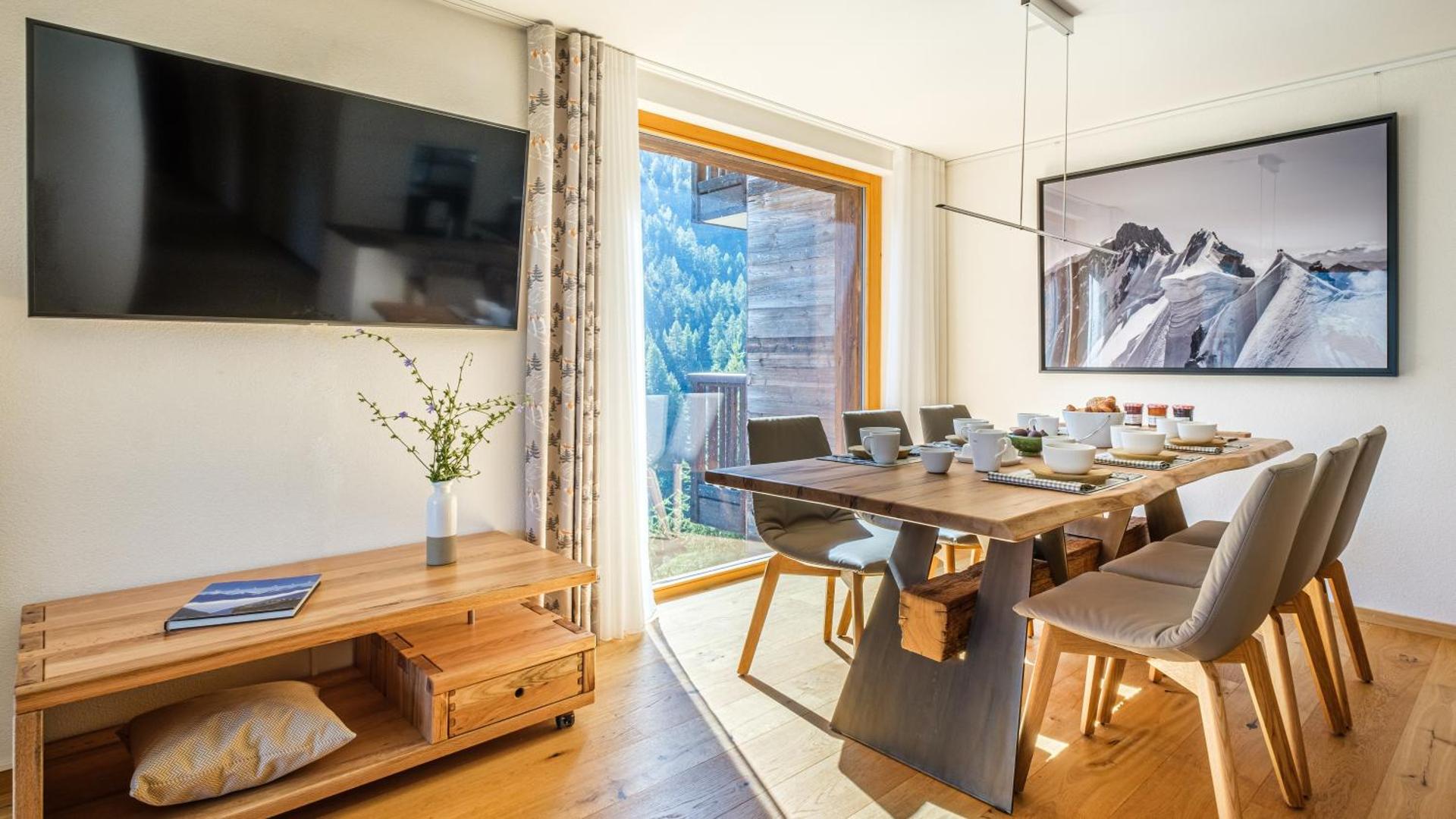 Chalet Les Rahâs by Mrs Miggins