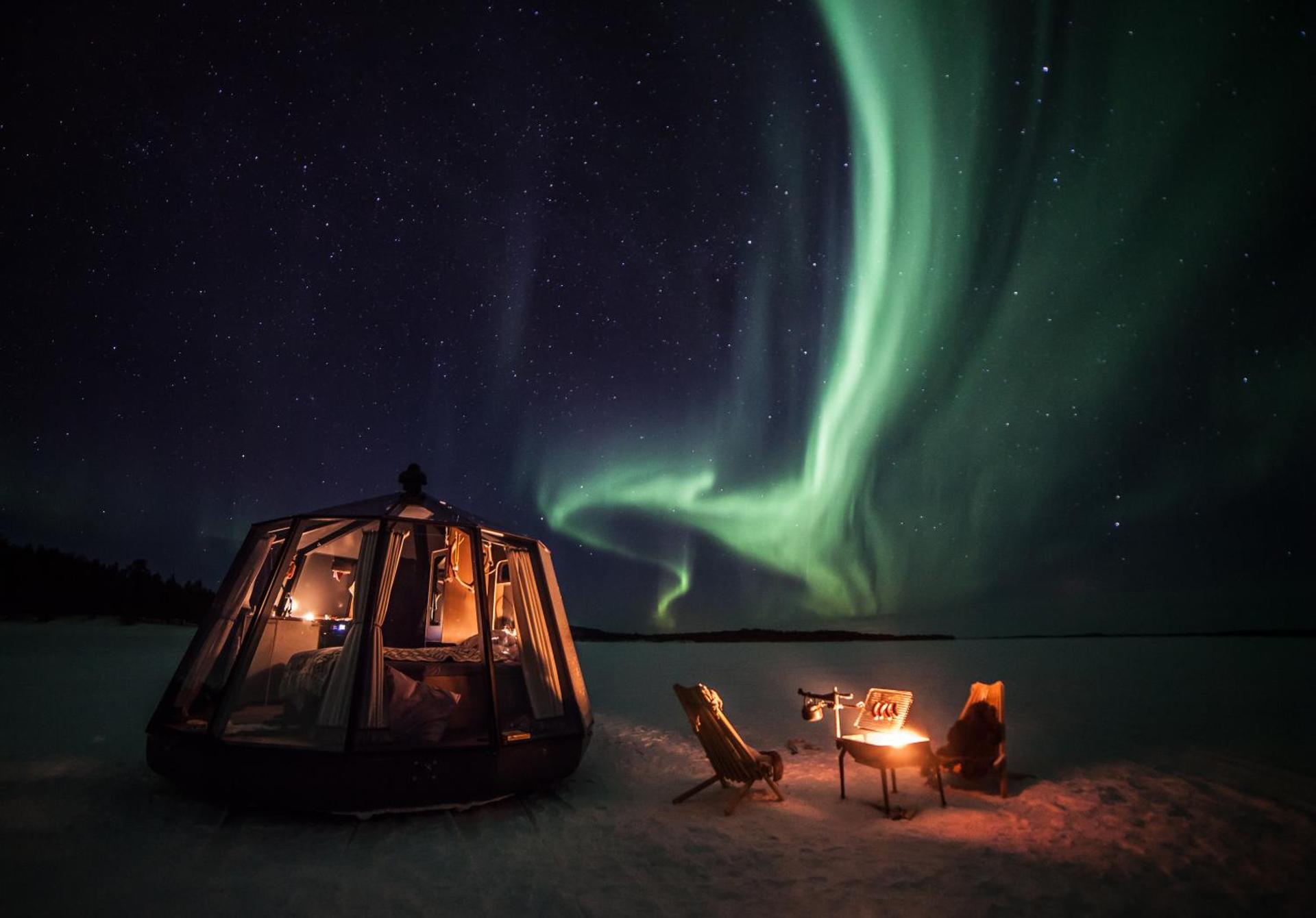 Arctic Lake Experience Oulujärvi Igloos