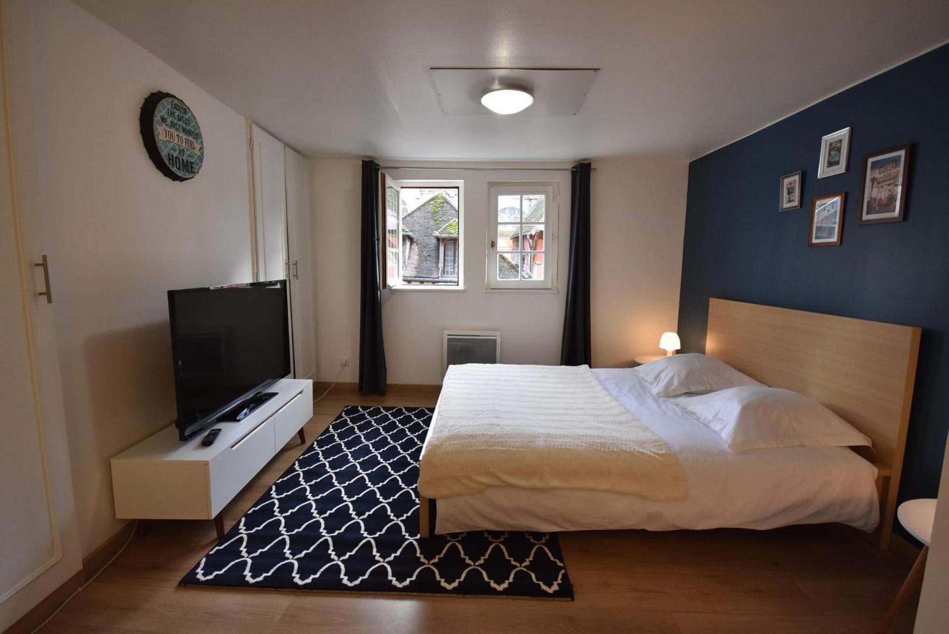 STUDIO dans le COEUR HISTORIQUE (WIFI et GARE)