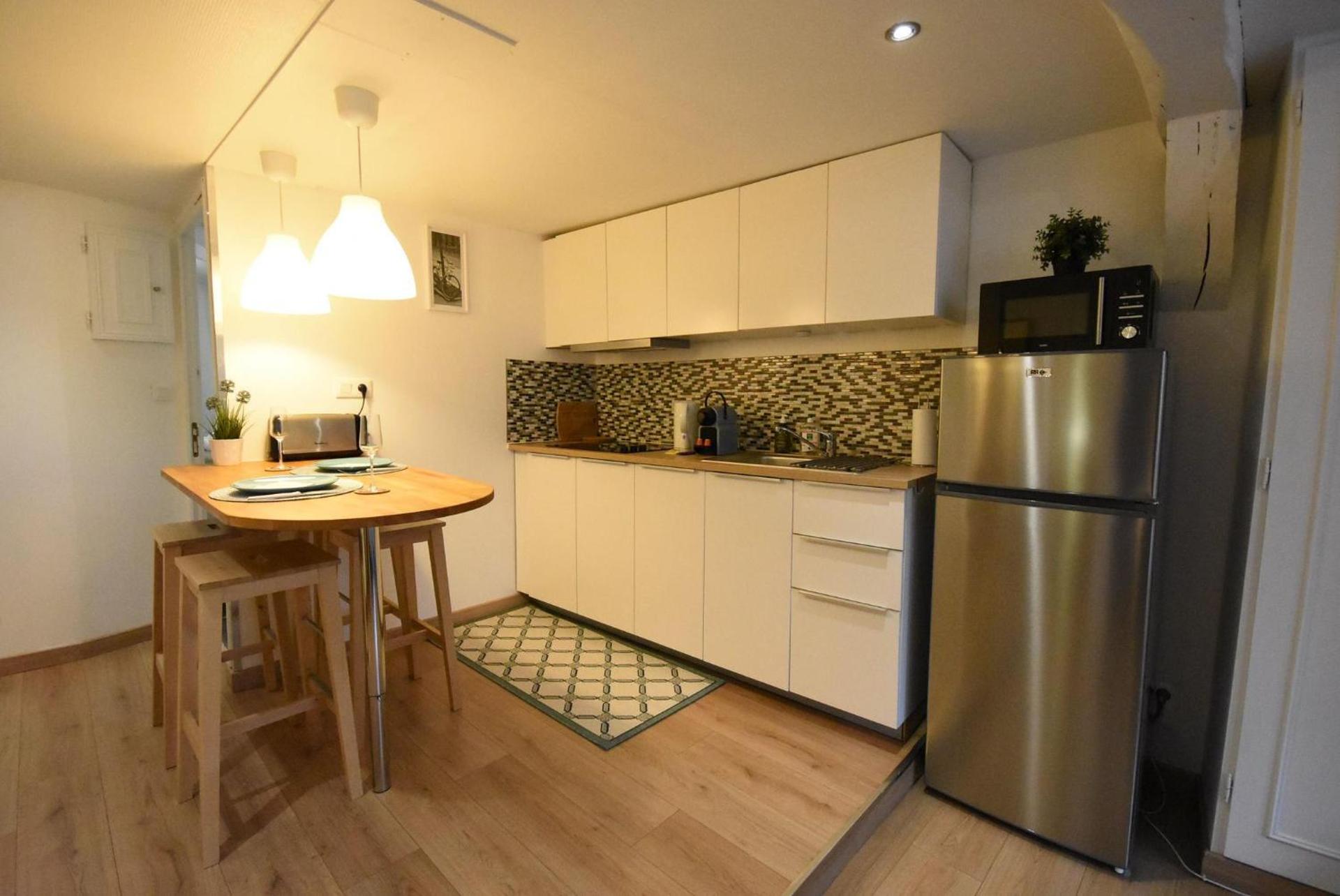 STUDIO dans le COEUR HISTORIQUE (WIFI et GARE)