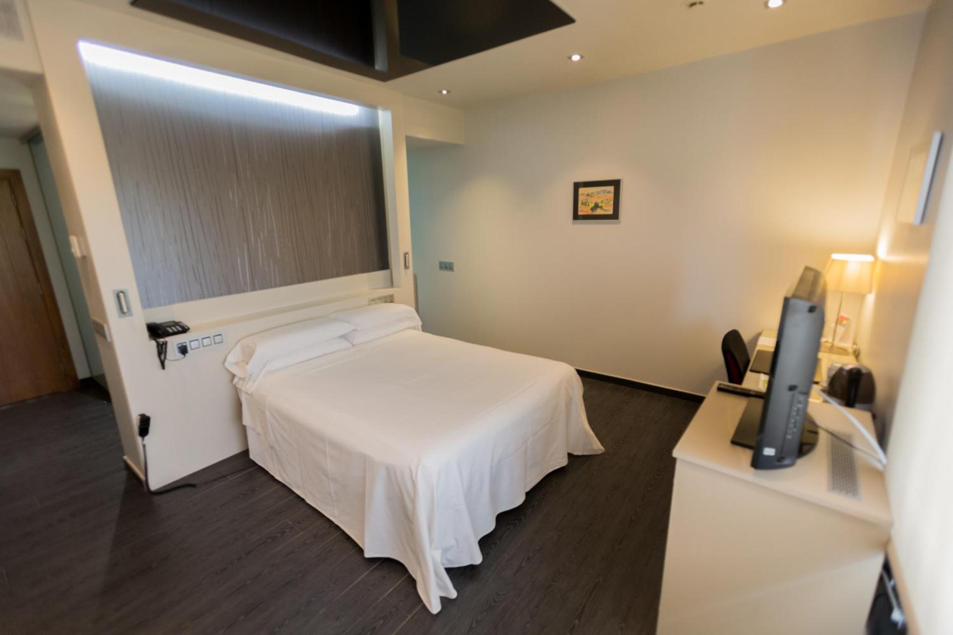 Superior Room with Shower