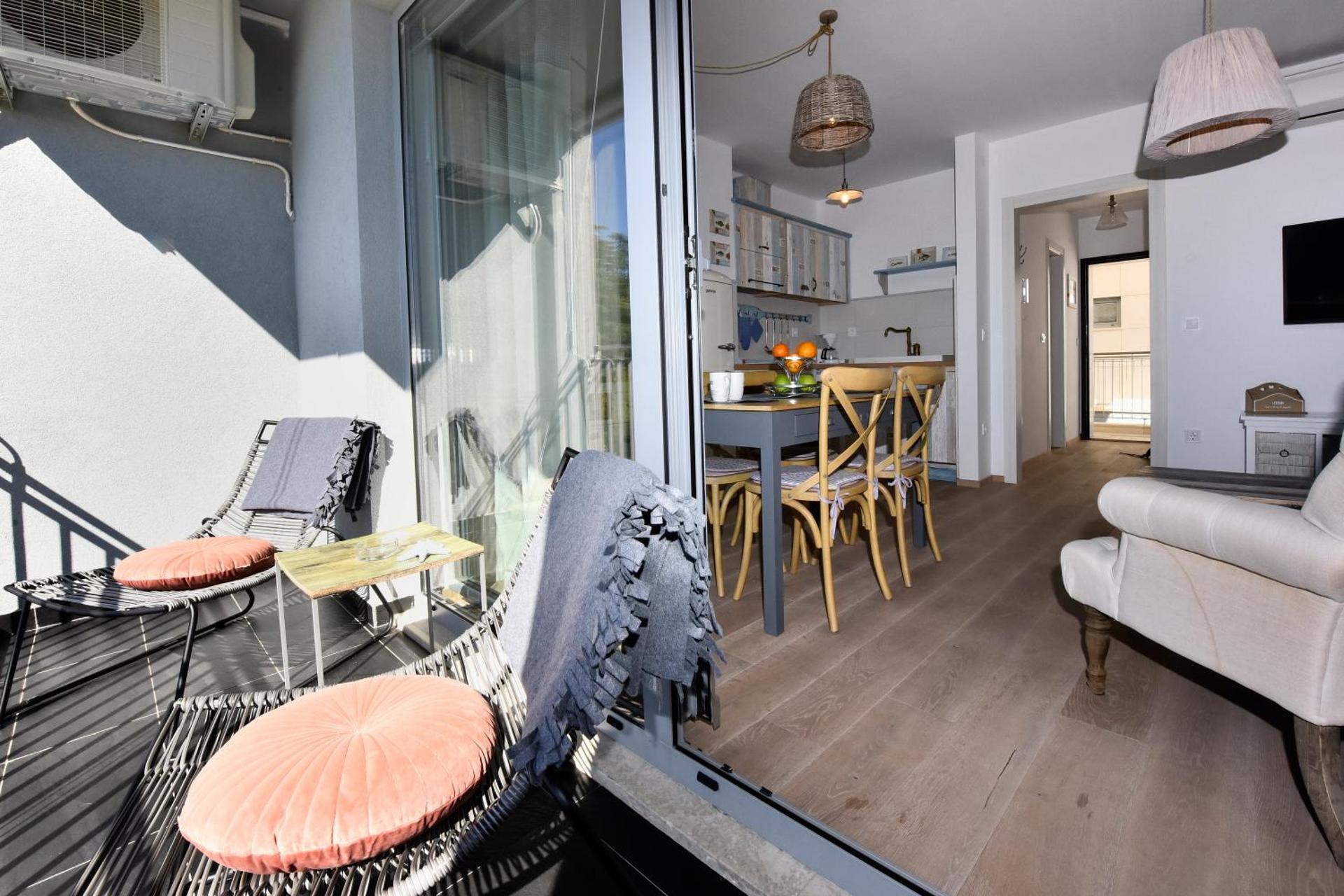 Romana Serena Sunset