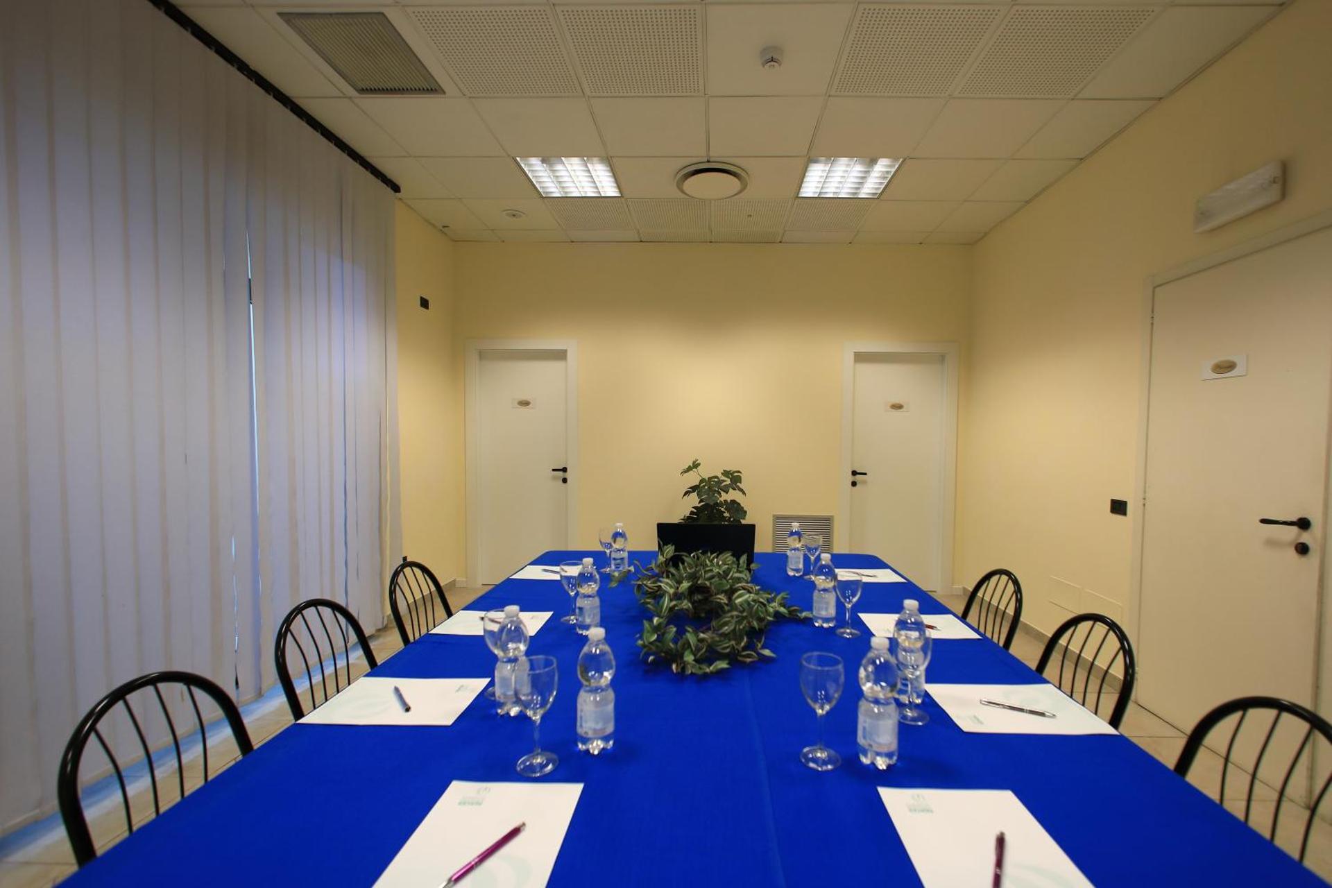 Meeting/conference room