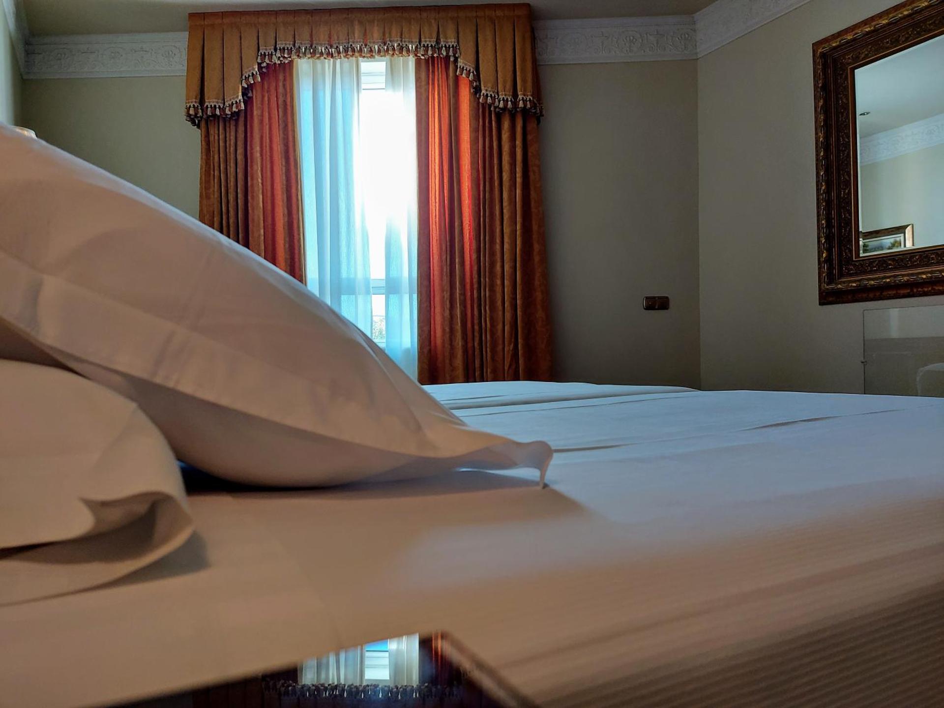 Hotel Alameda Palace