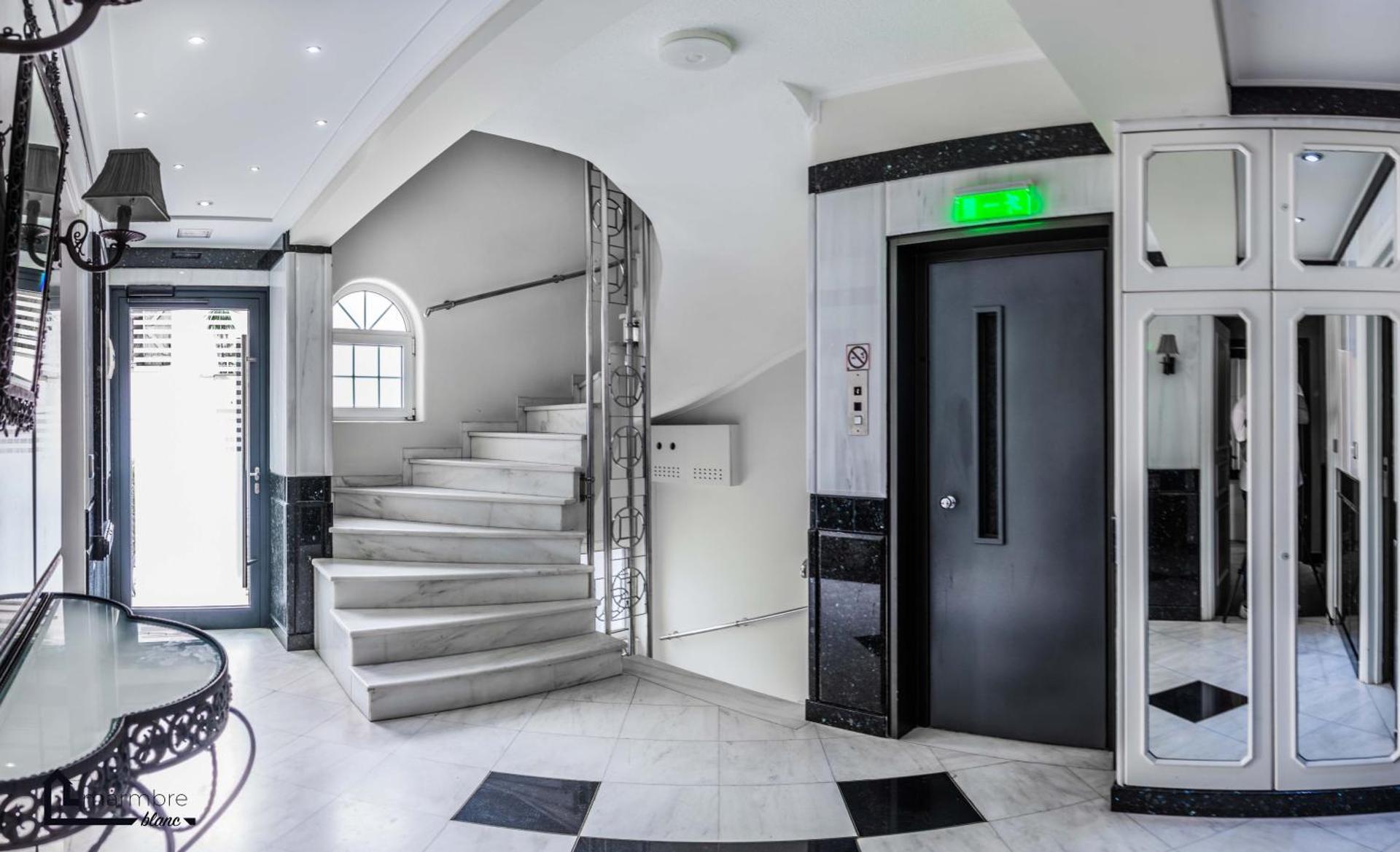 NOHO Boutique Koukaki , premium living