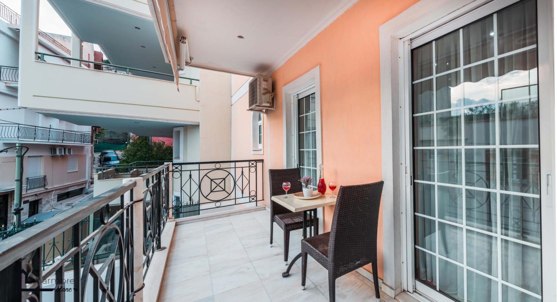 NOHO Boutique Koukaki , premium living