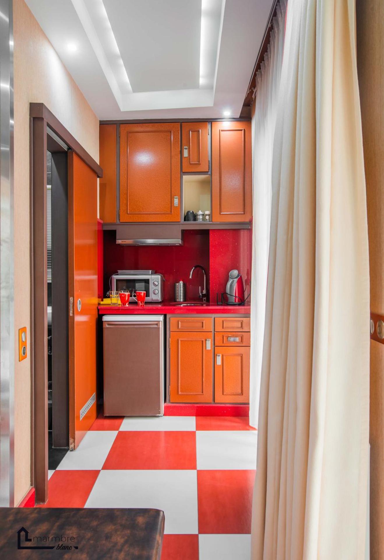 NOHO Boutique Koukaki , premium living