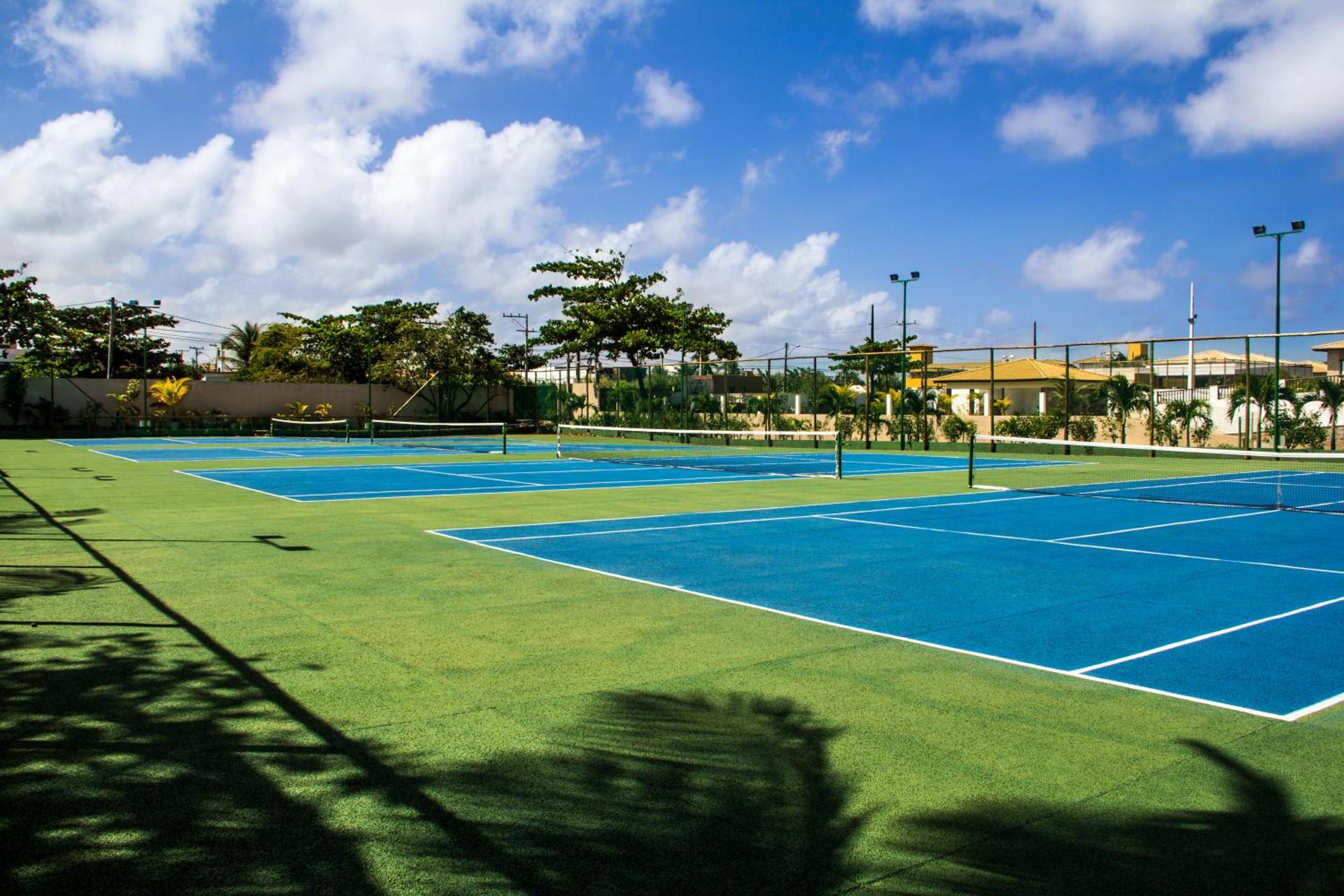 Tennis court