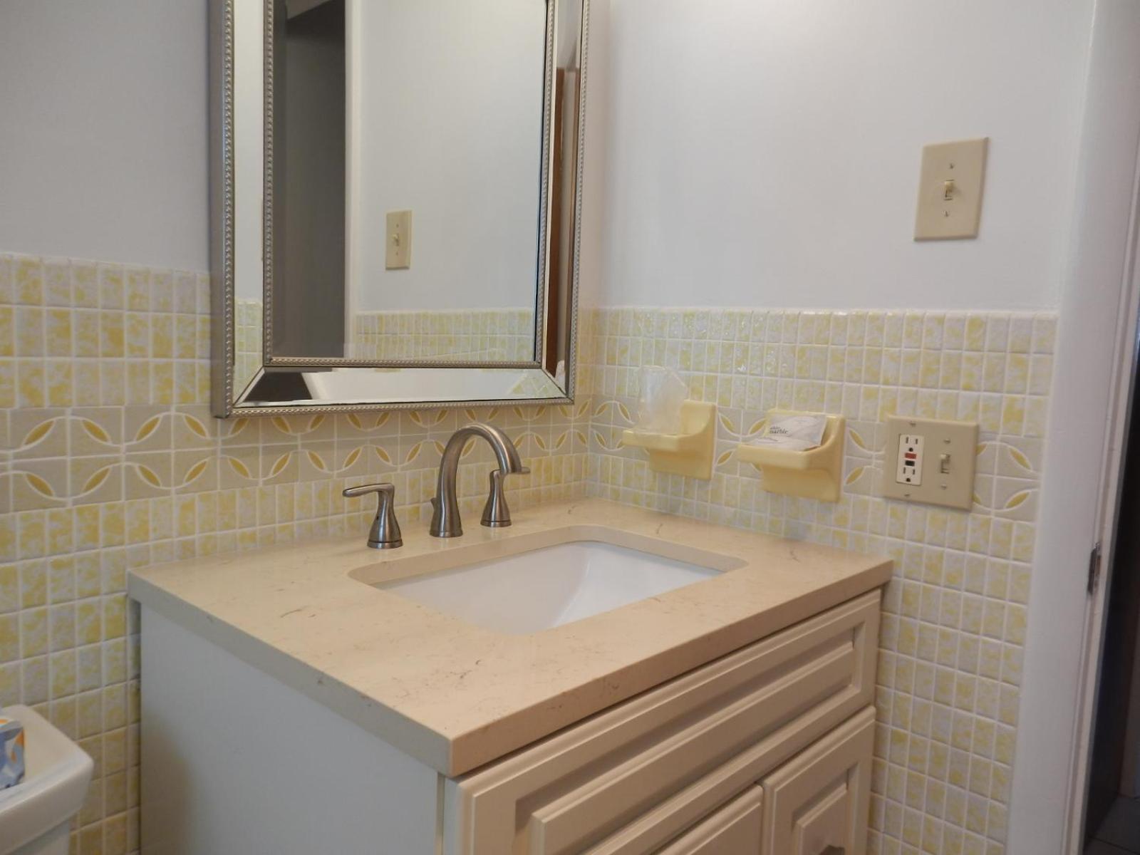 Shell Motel Hollywood